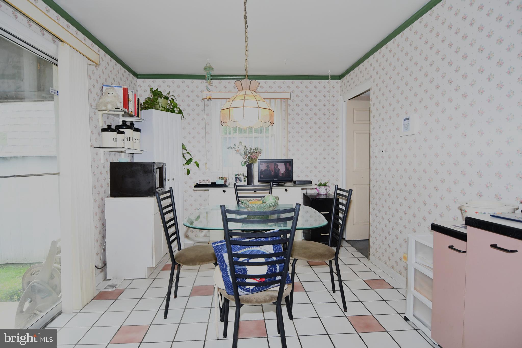 WESTBURY - Residential