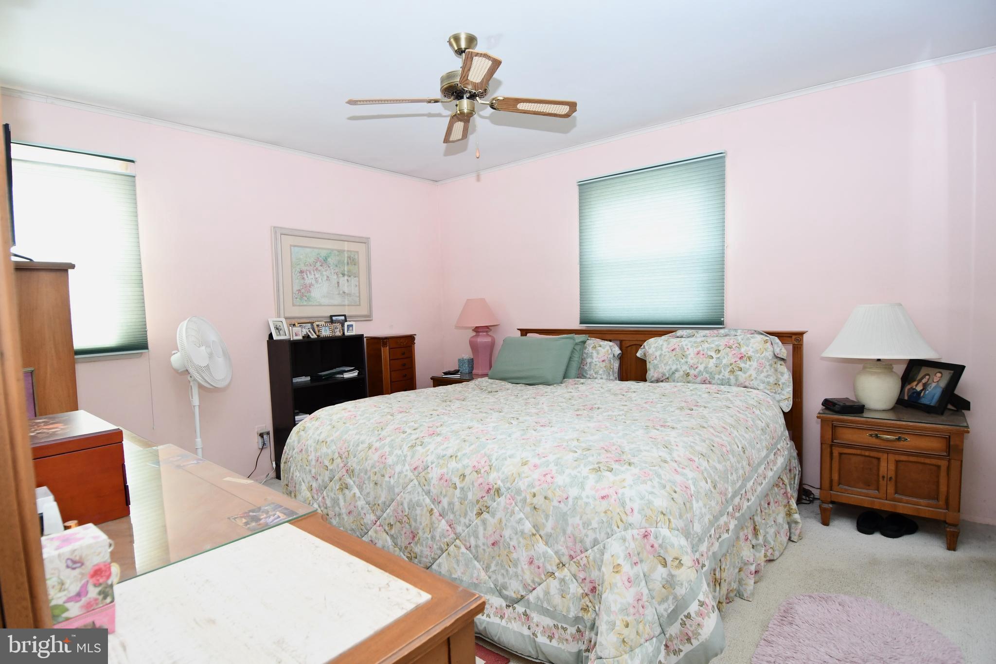 WESTBURY - Residential