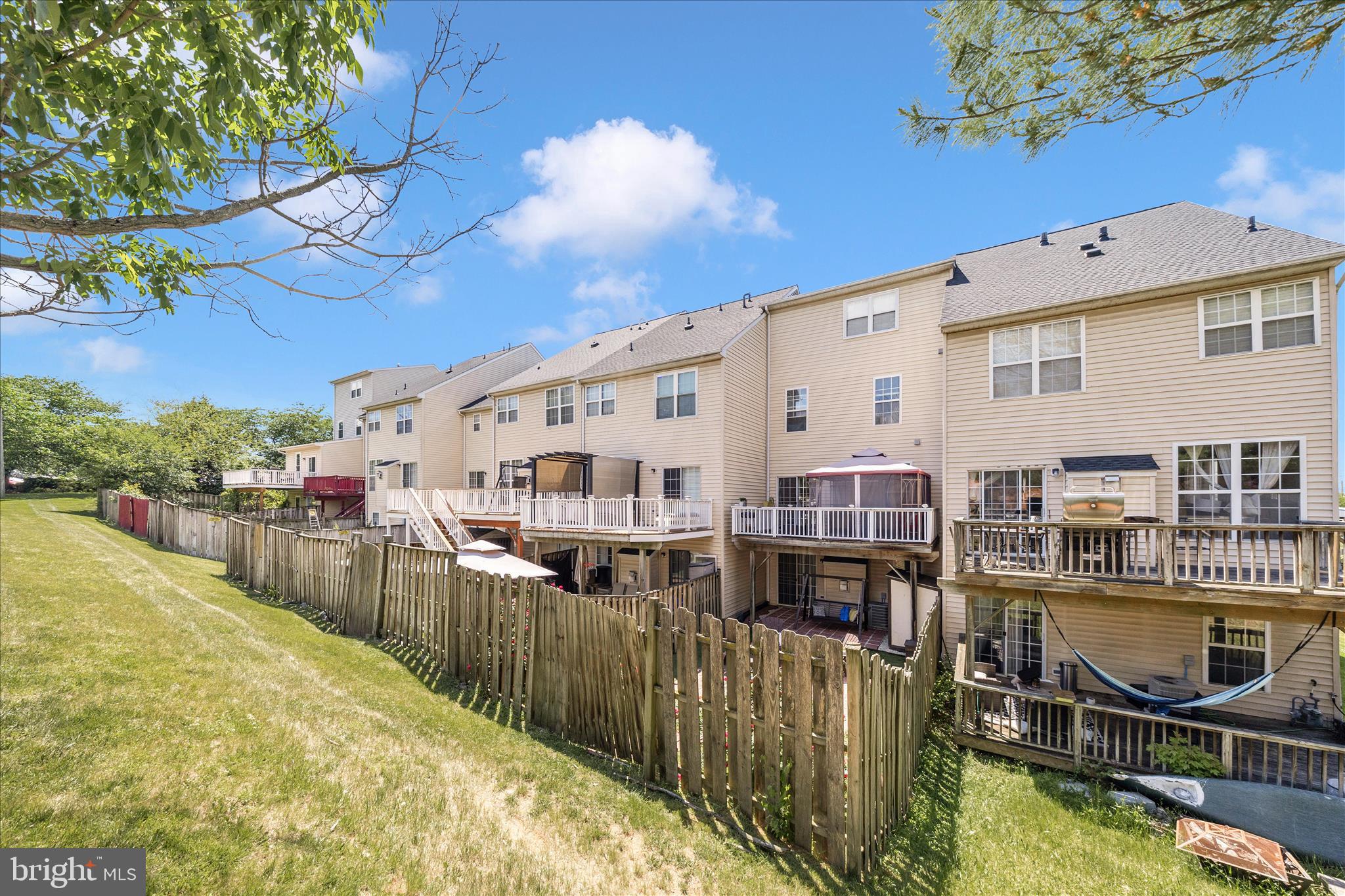 WESTVIEW CORPORATE CENTER - Residential