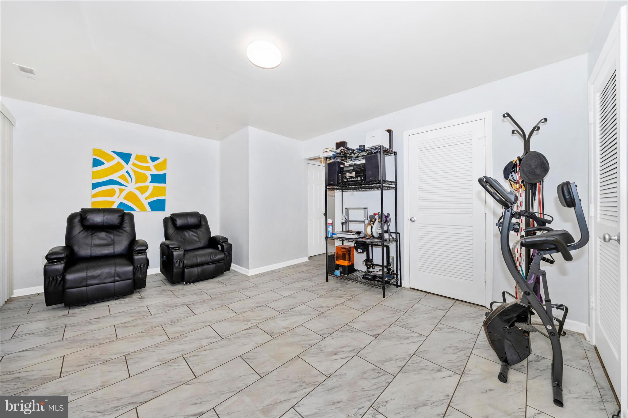 WESTVIEW CORPORATE CENTER - Residential