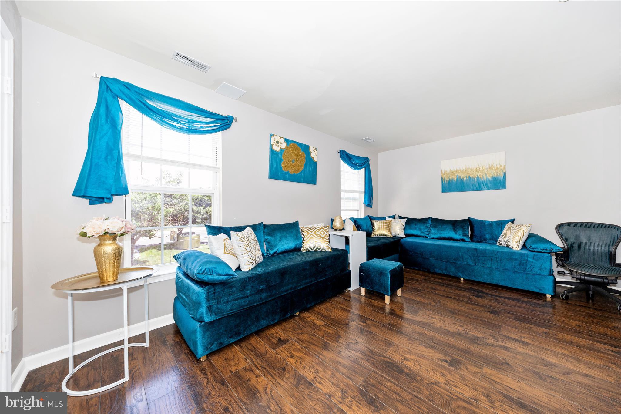 WESTVIEW CORPORATE CENTER - Residential