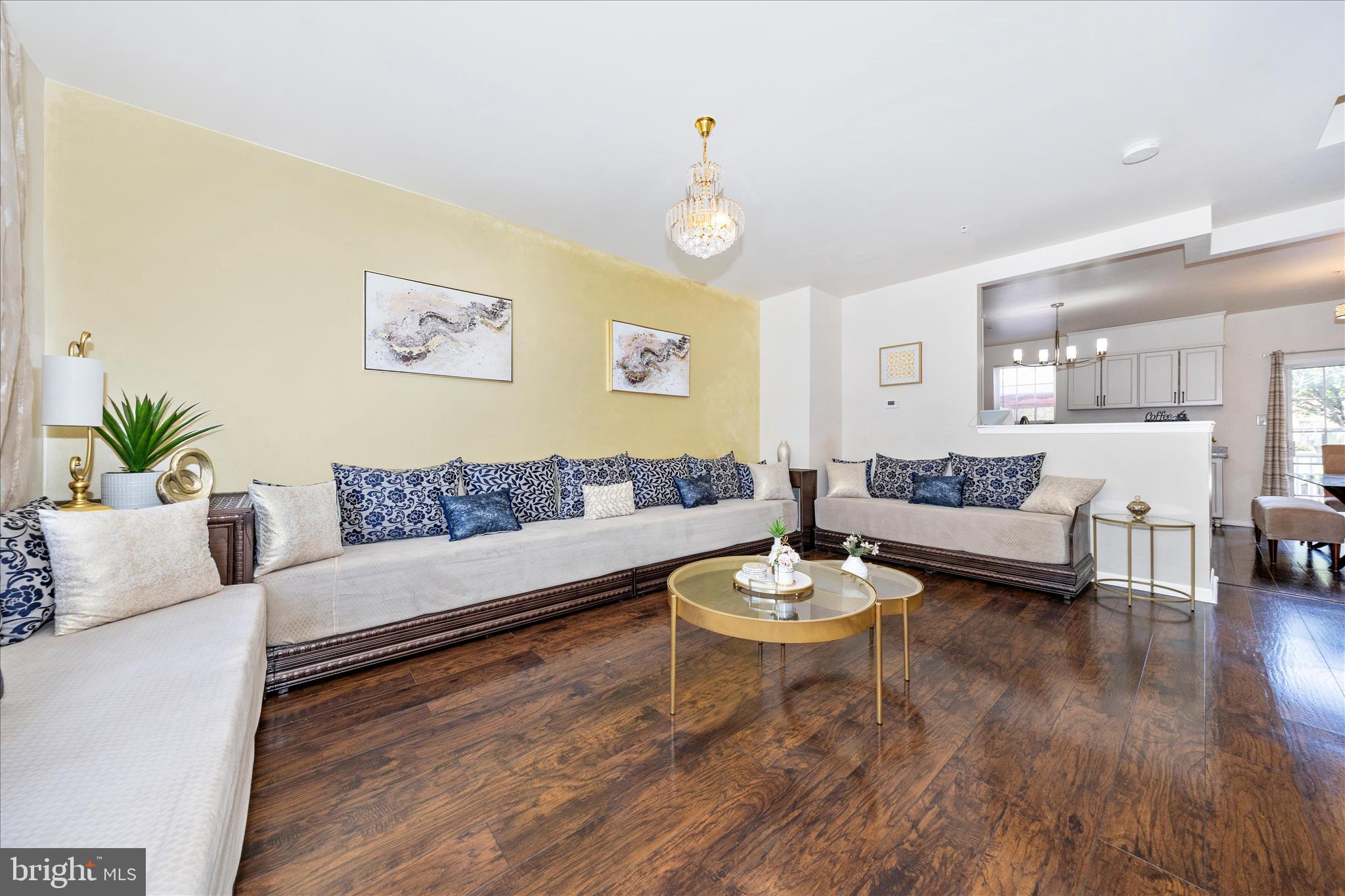 WESTVIEW CORPORATE CENTER - Residential