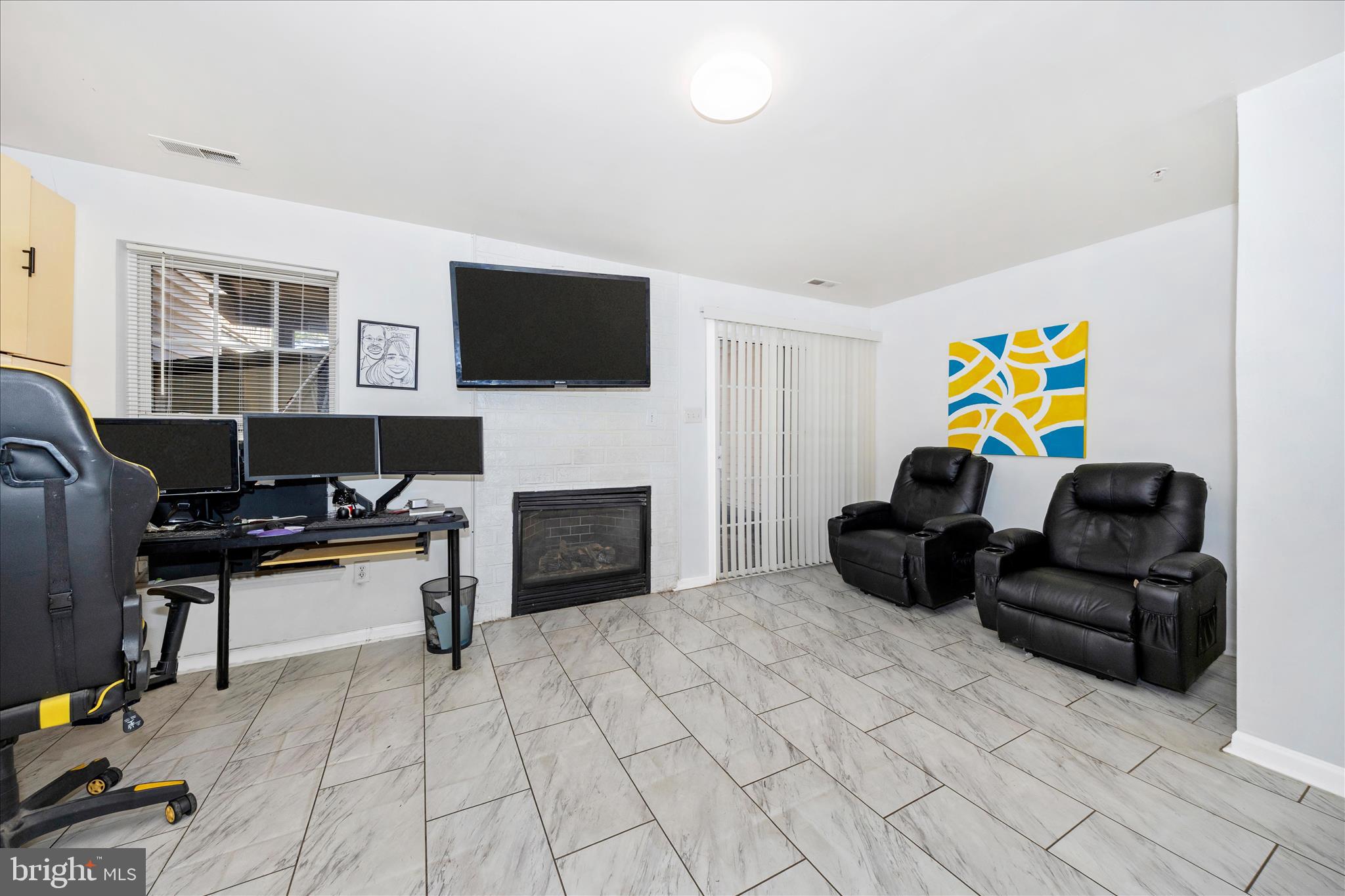 WESTVIEW CORPORATE CENTER - Residential