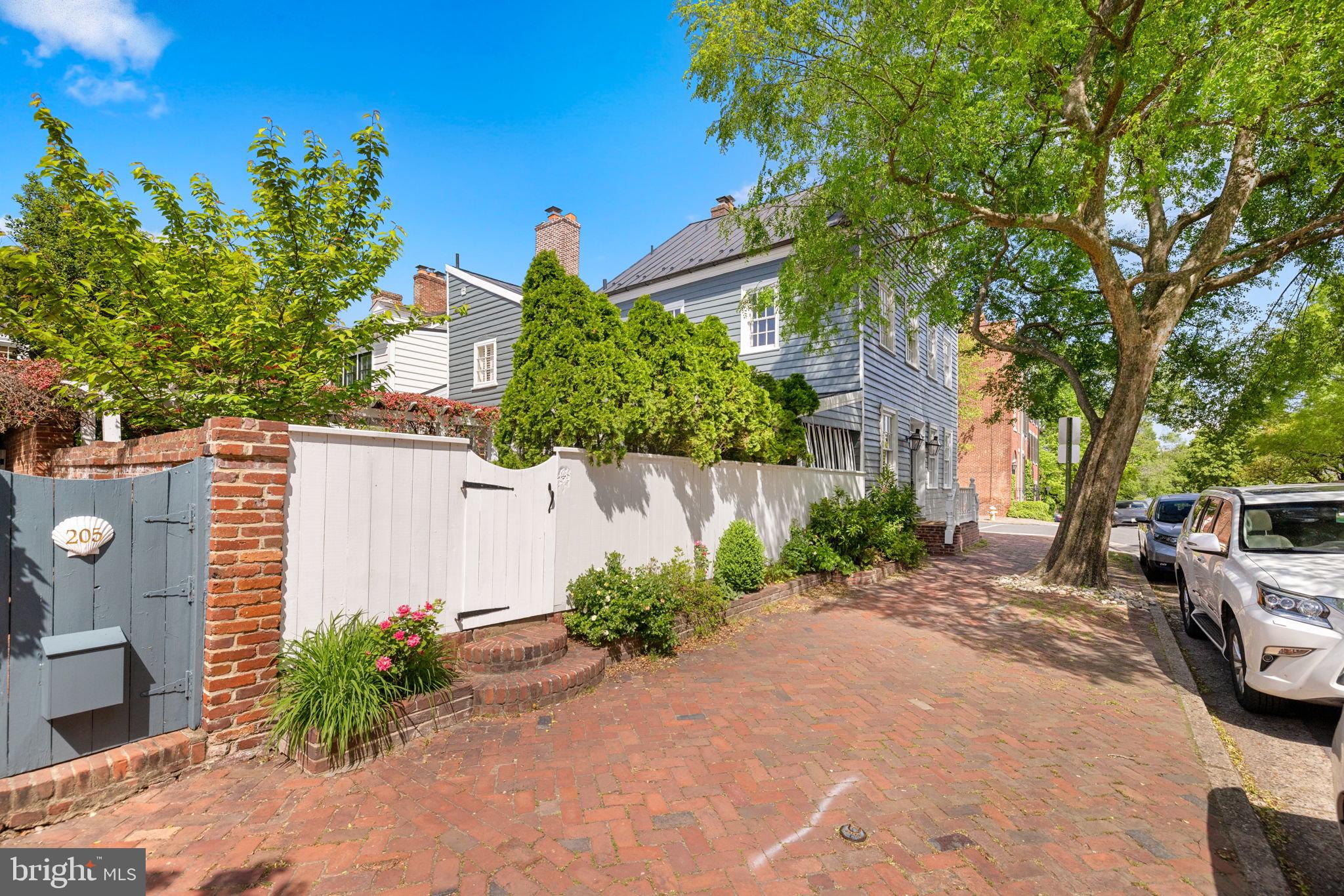 OLD TOWN - Residential