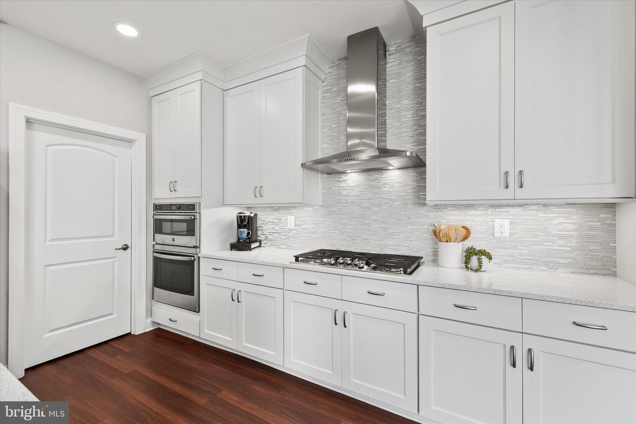 PENINSULA - Residential