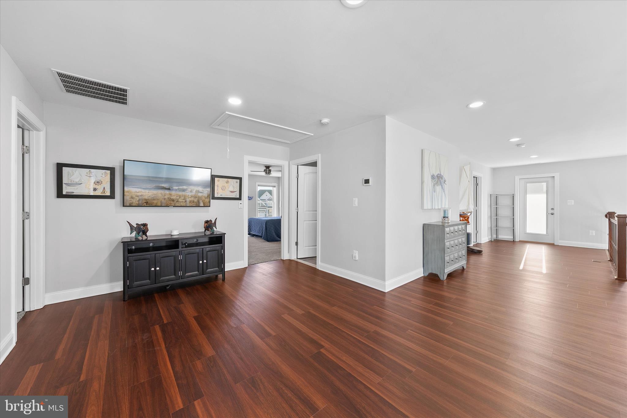 PENINSULA - Residential