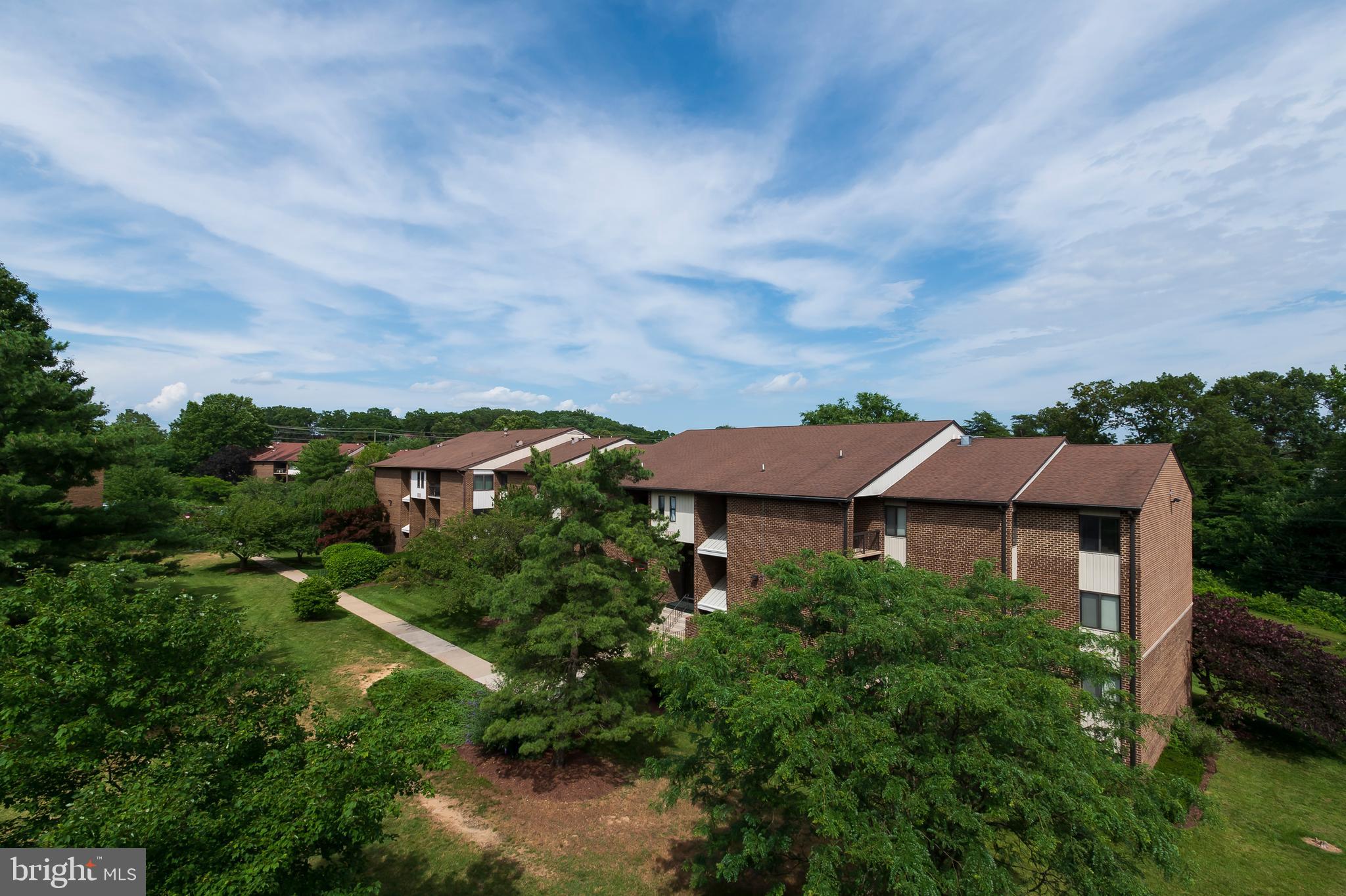 CHERRY GLEN CONDOS - Residential