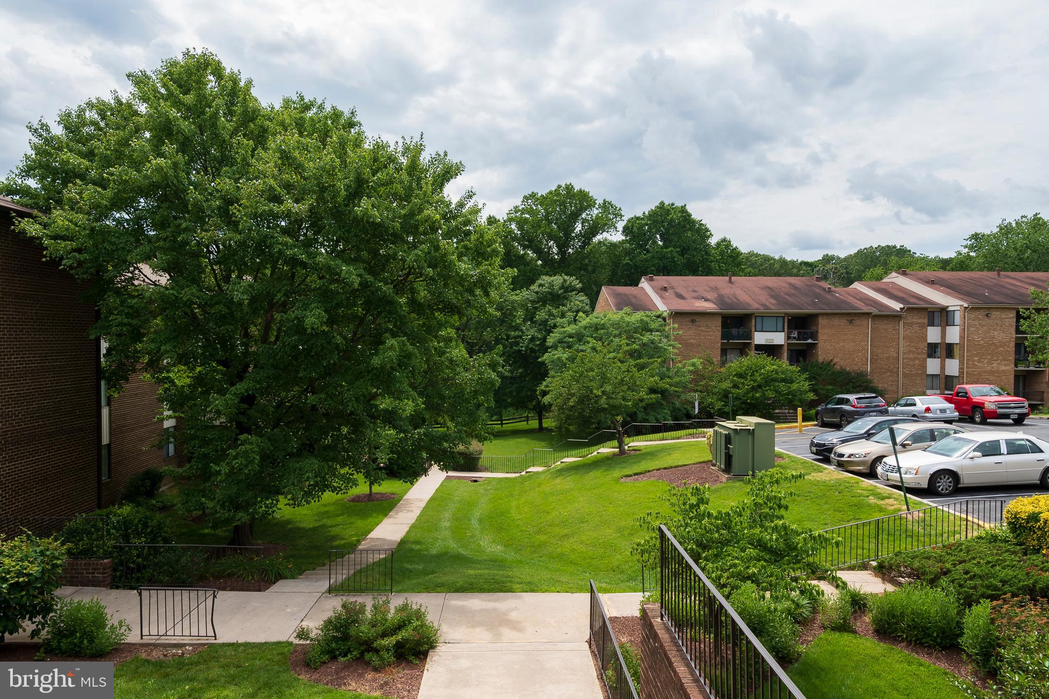 CHERRY GLEN CONDOS - Residential