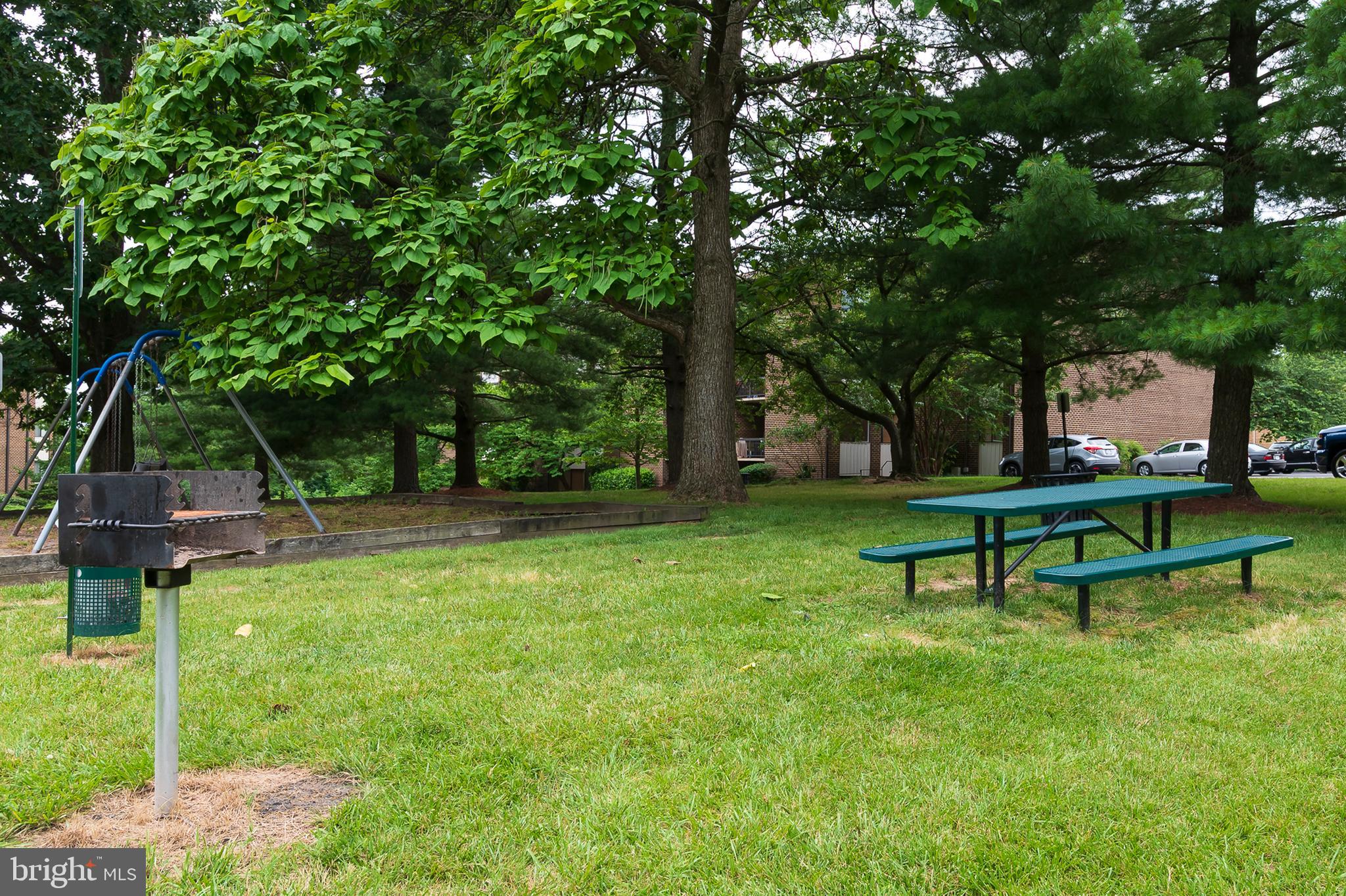 CHERRY GLEN CONDOS - Residential