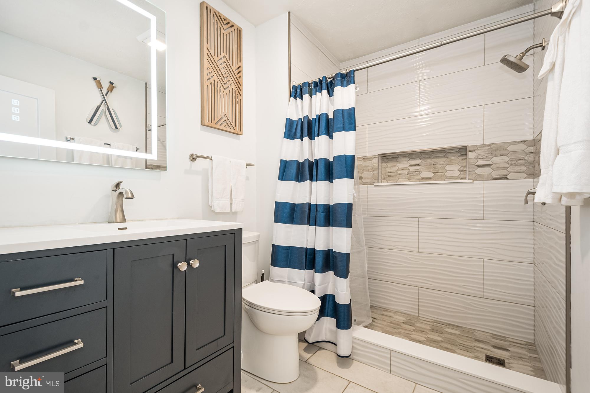 GARRETT HIGHWAY - Residential