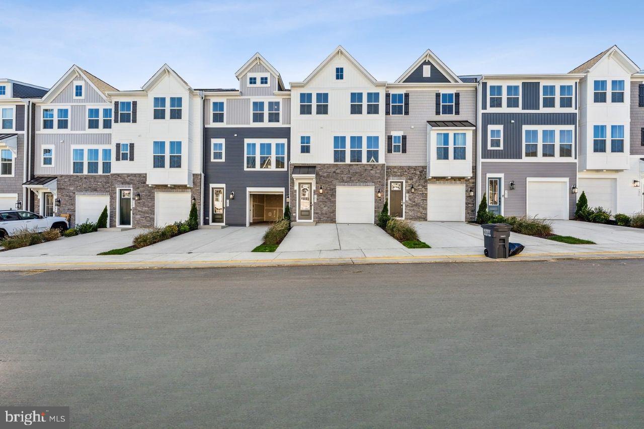 9453 GREENBREW WAY LOT 301