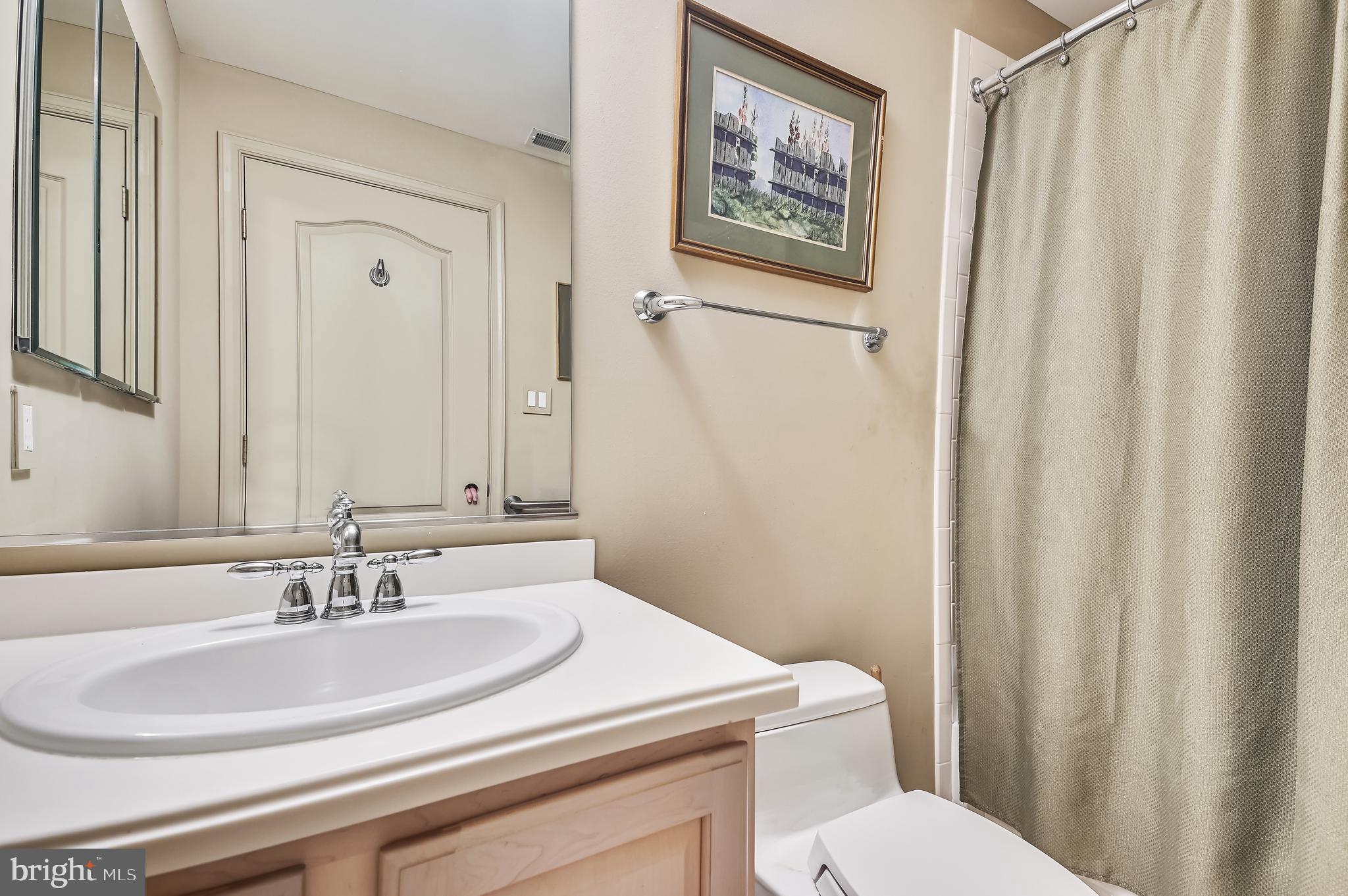 ROLAND PARK - Residential