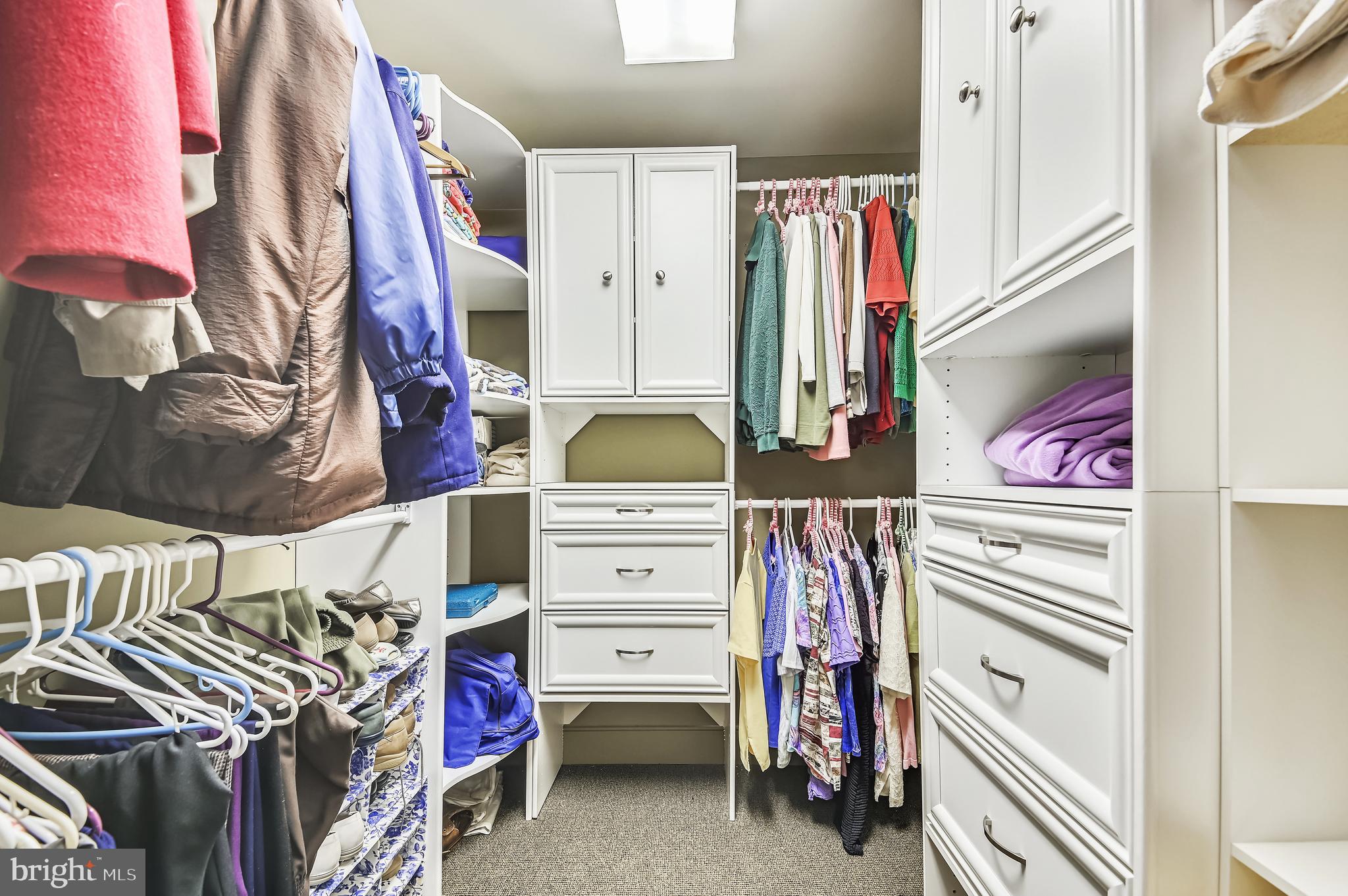 ROLAND PARK - Residential