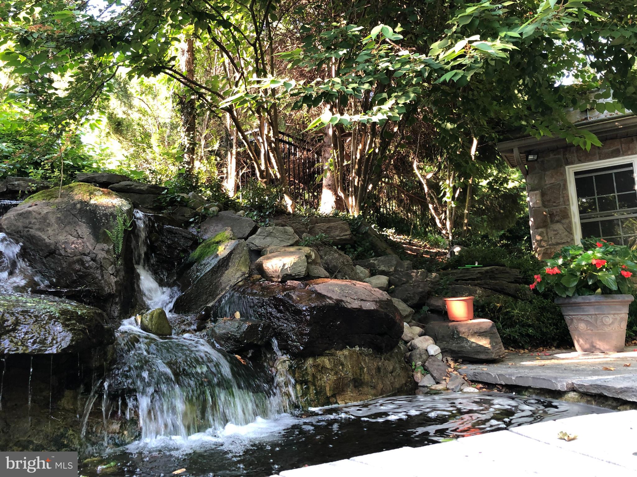 ROLAND PARK - Residential