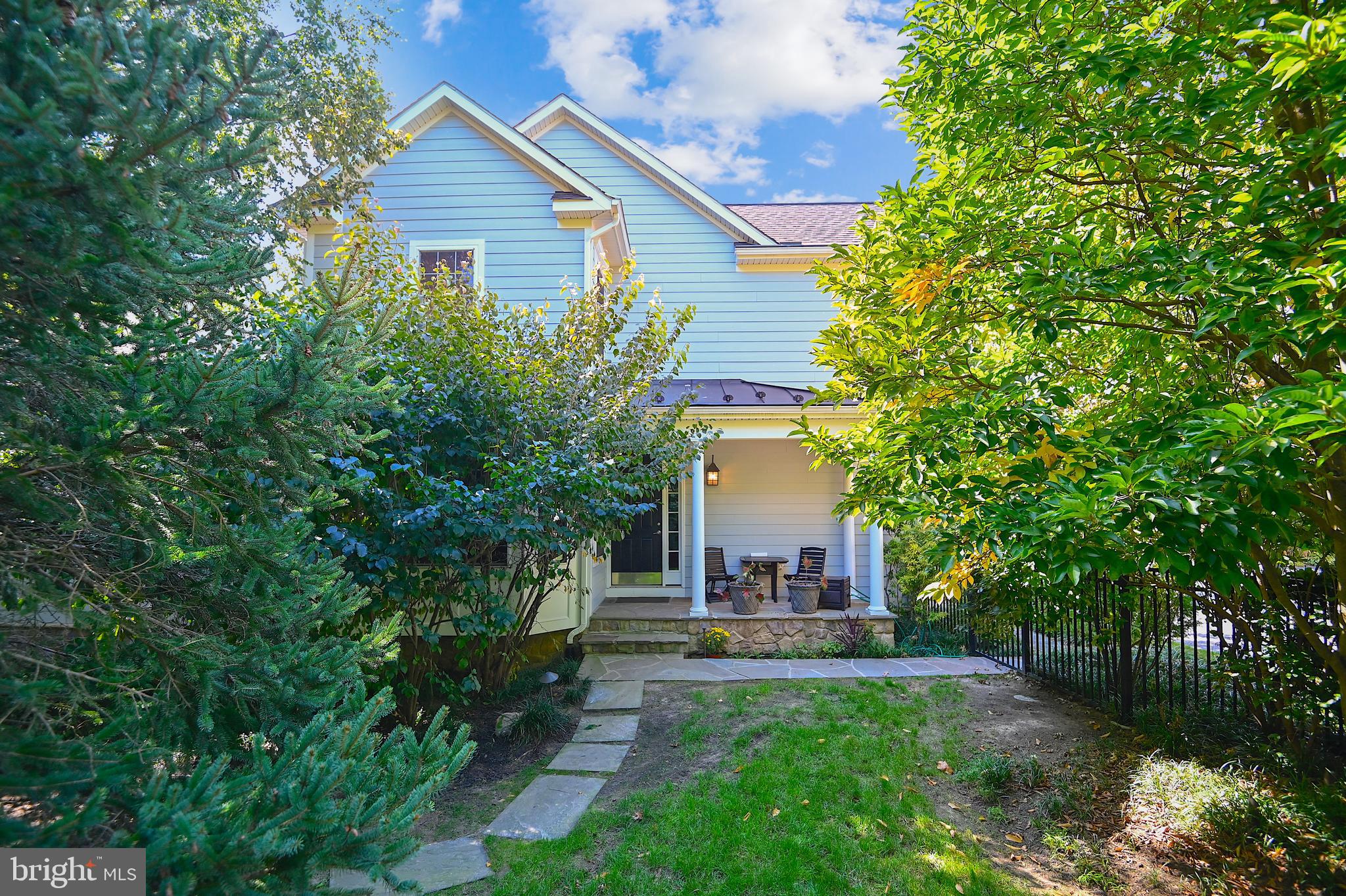 ROLAND PARK - Residential