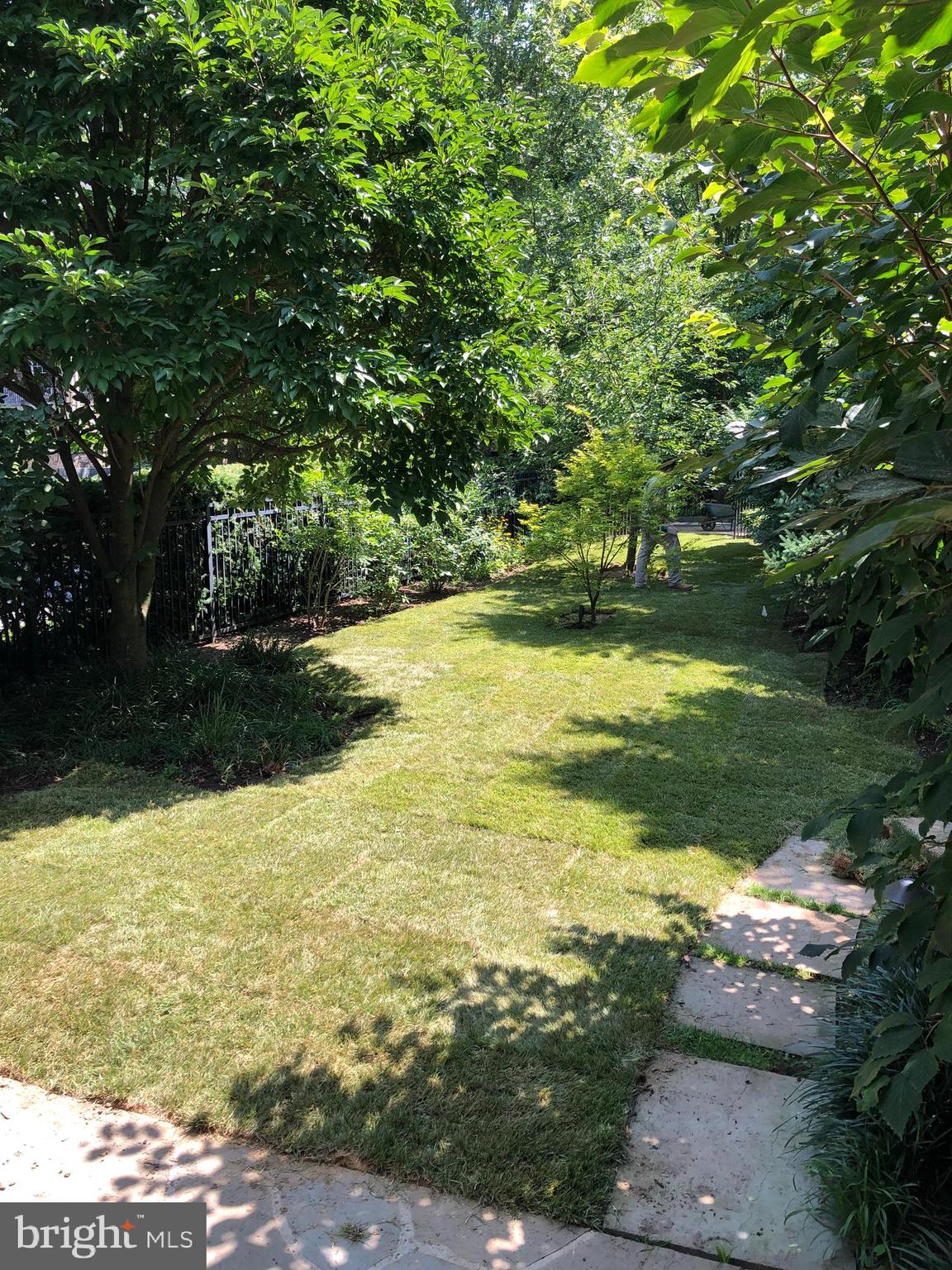 ROLAND PARK - Residential