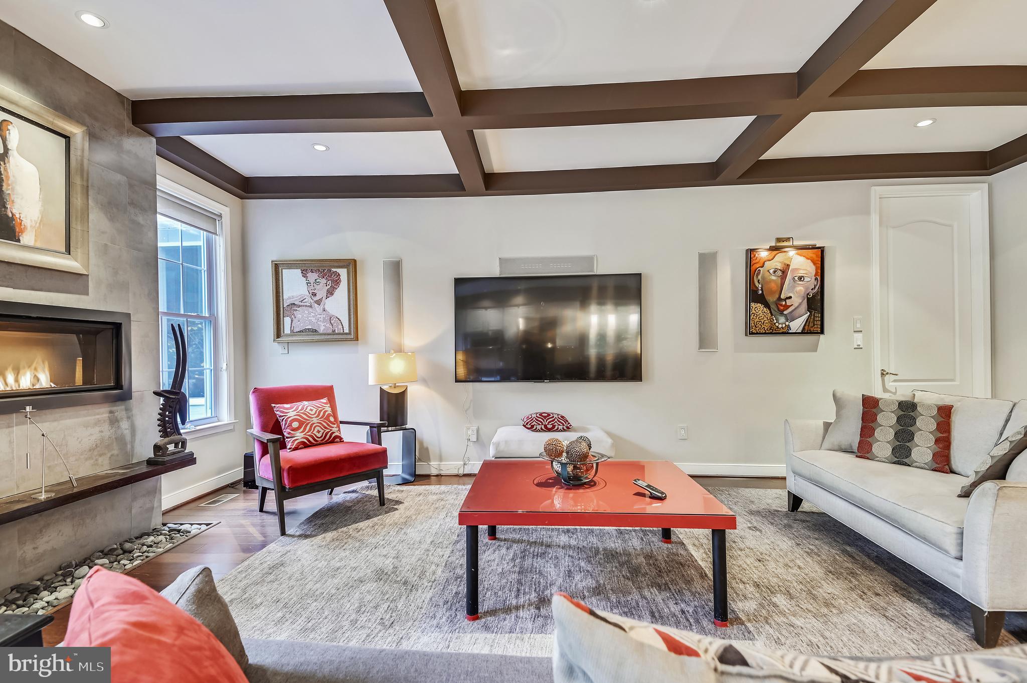 ROLAND PARK - Residential