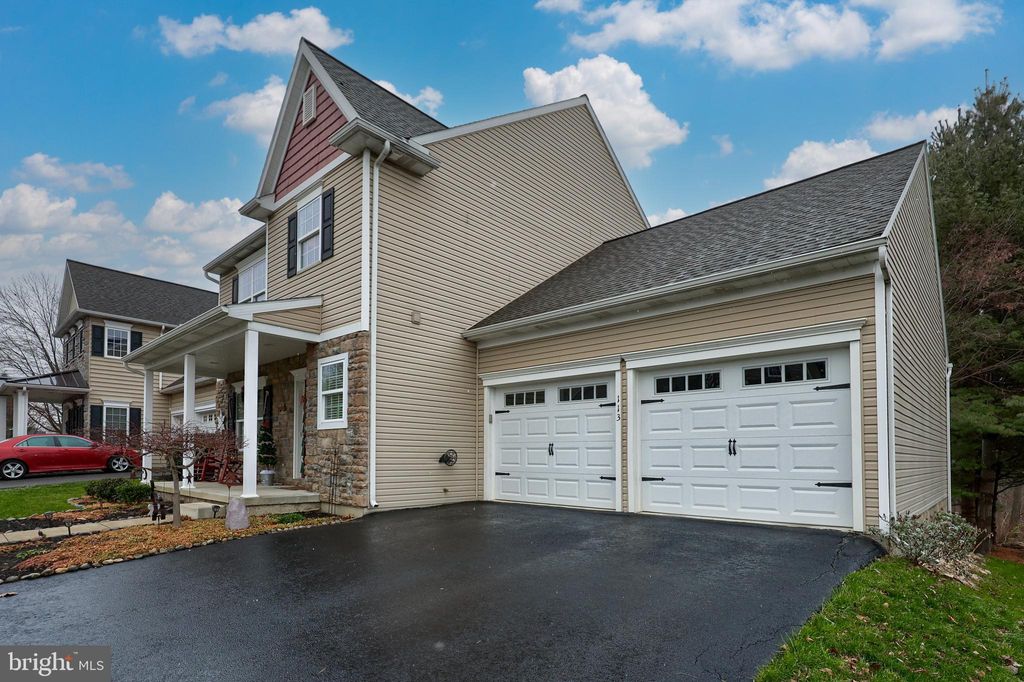 Photo of 113 Hawthorne Circle, LANCASTER, PA 17602 (MLS # PALA2062188)