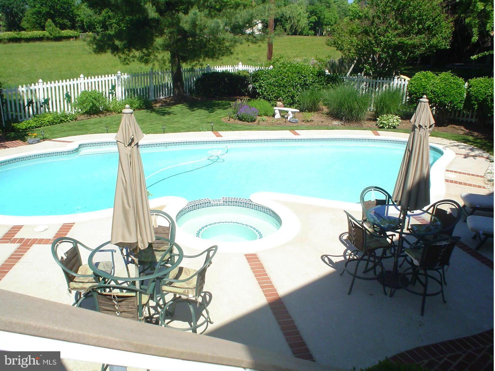 CHERRYWOOD - Residential