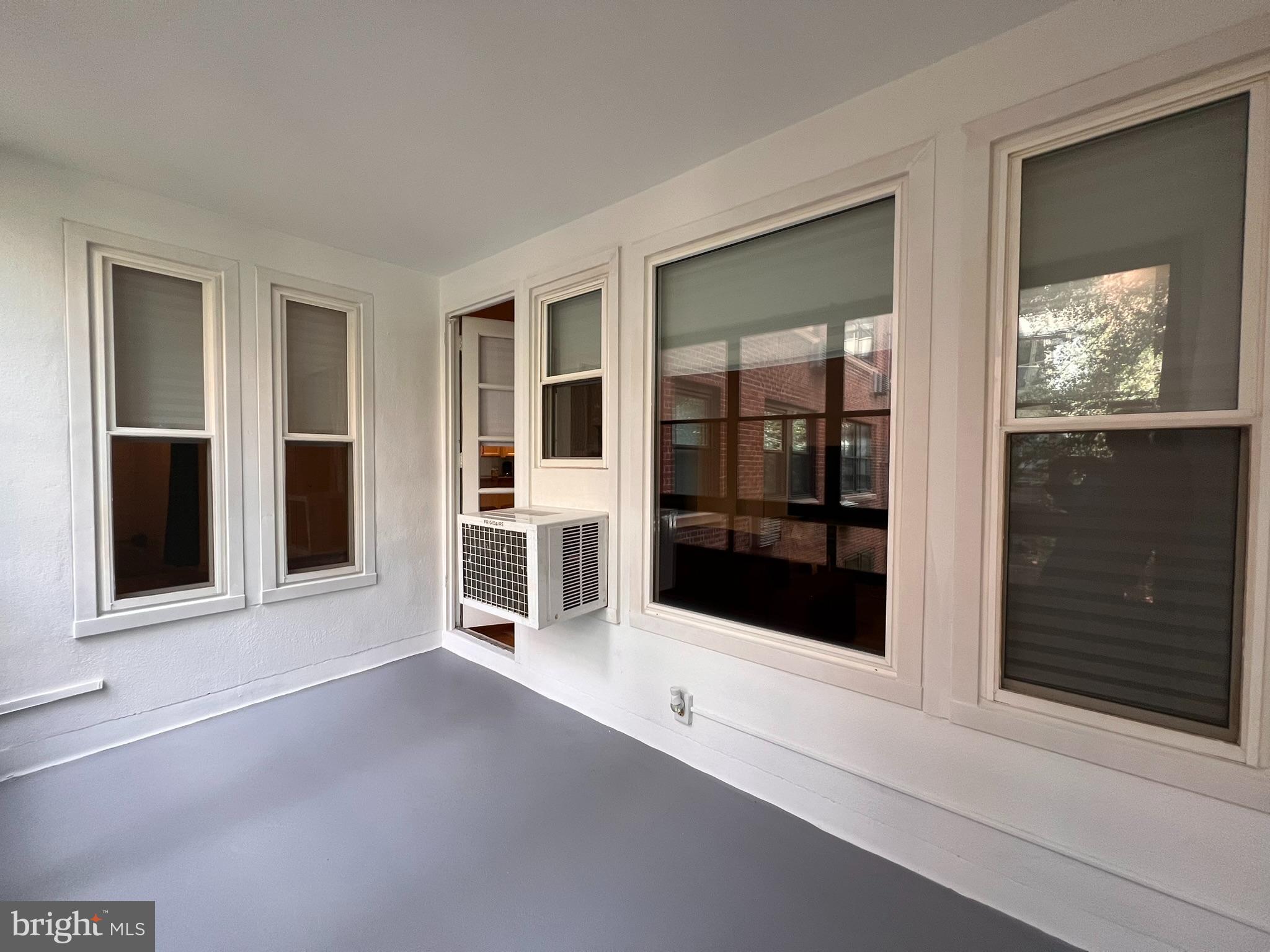 WILDMAN ARMS - Residential