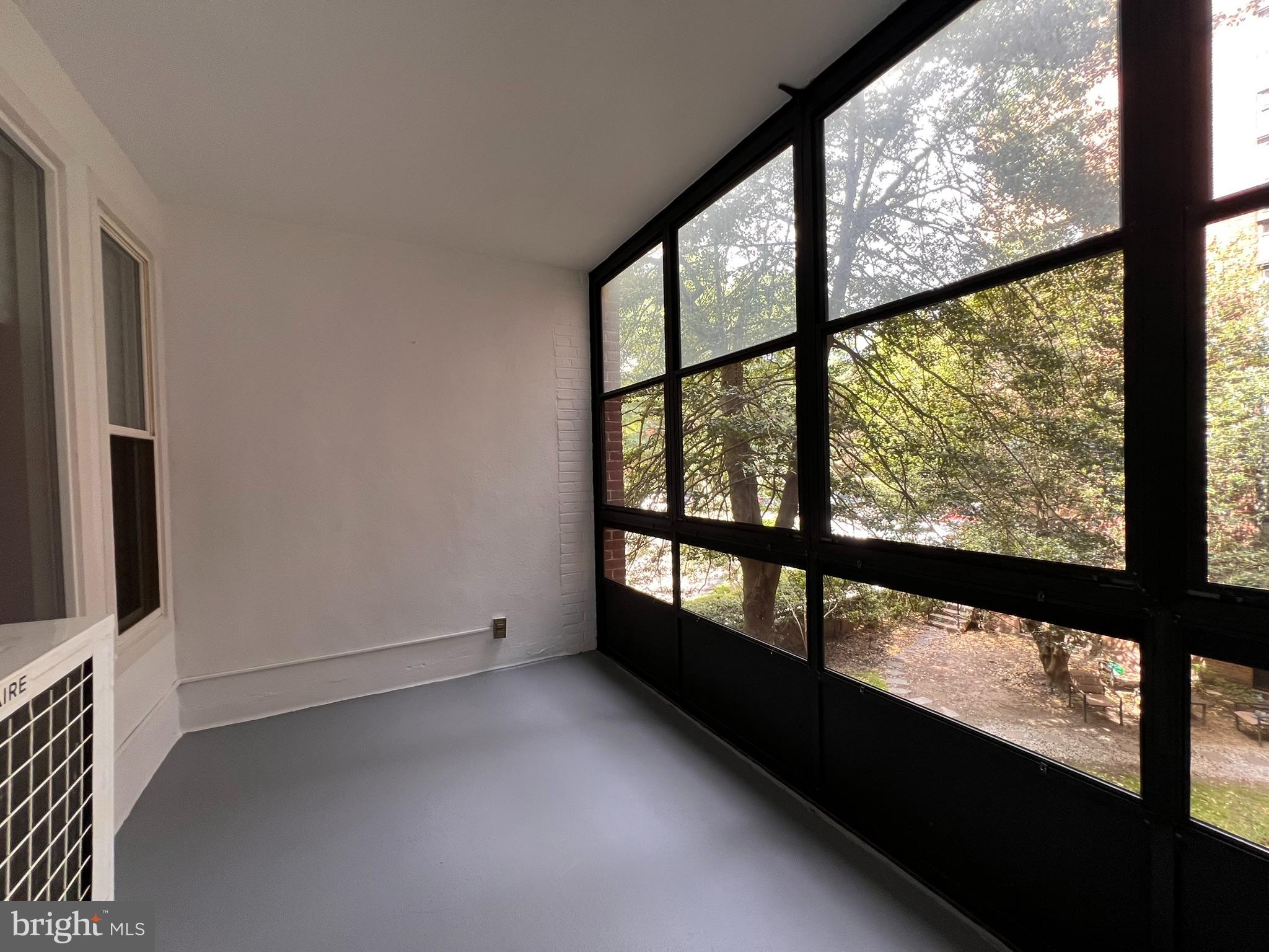 WILDMAN ARMS - Residential