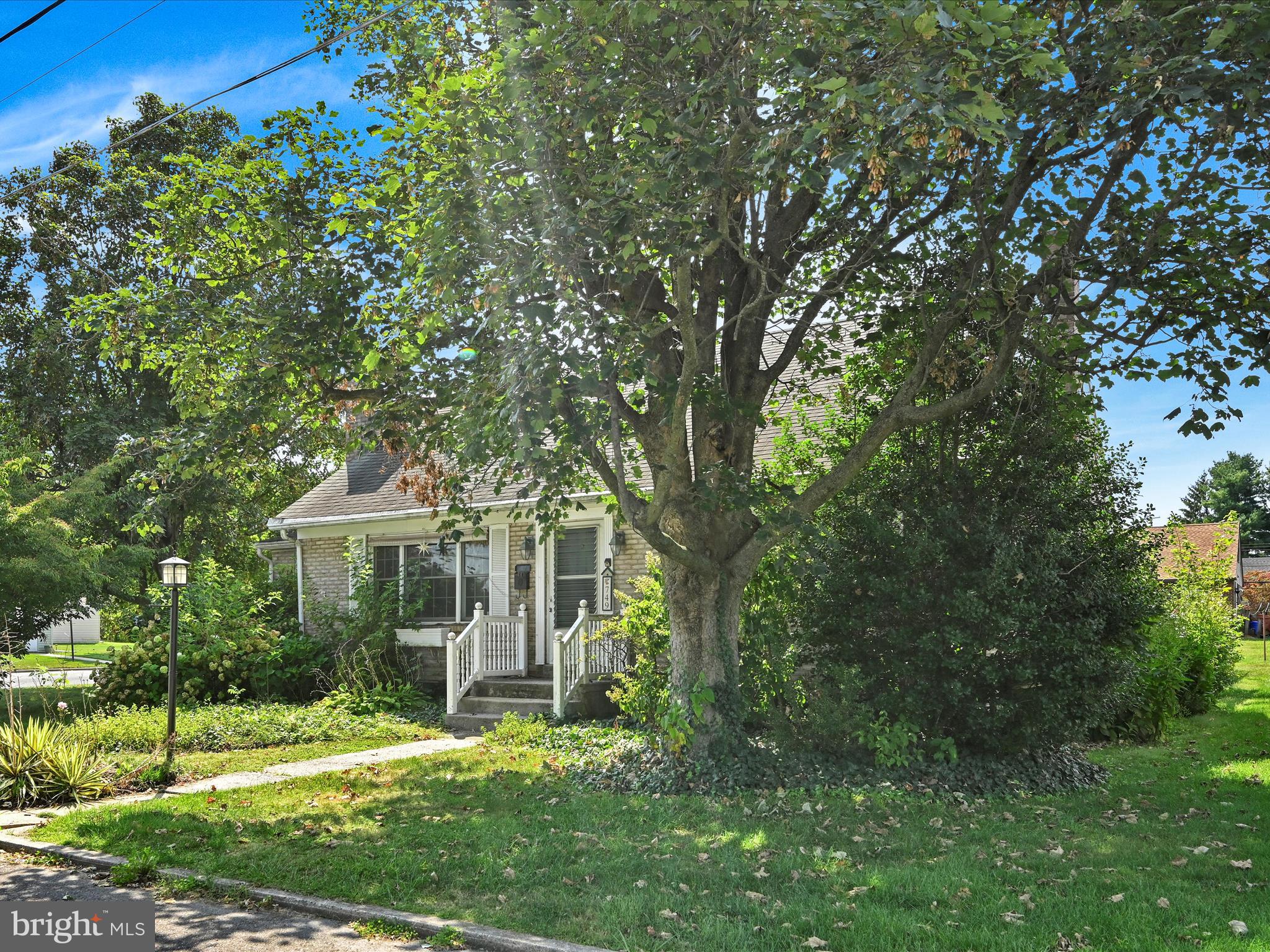 749 S 4TH AVENUE