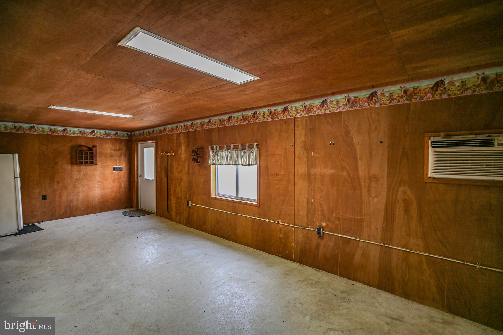 DEEPWOOD ESTATES - Residential