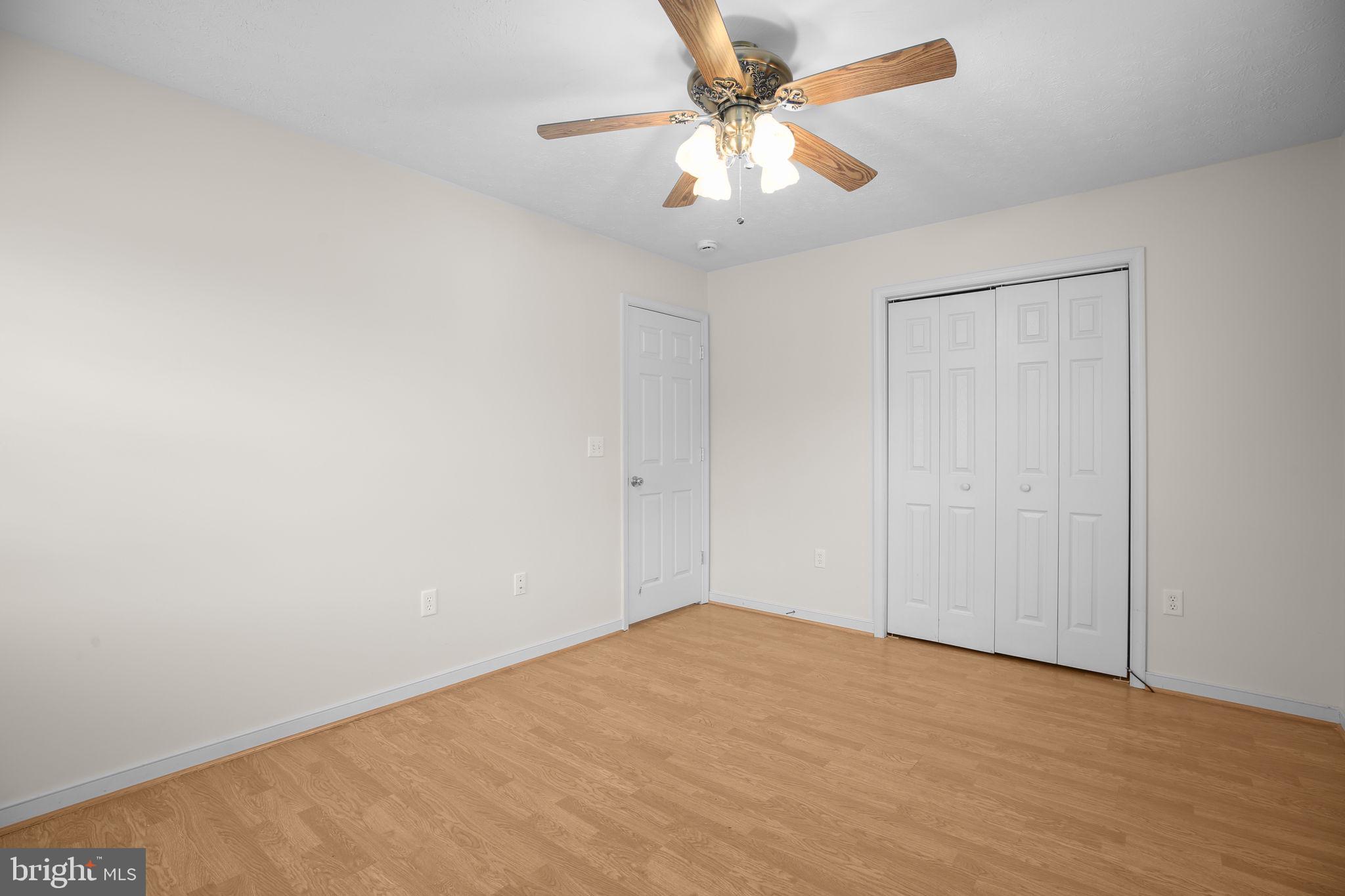 DEEPWOOD ESTATES - Residential