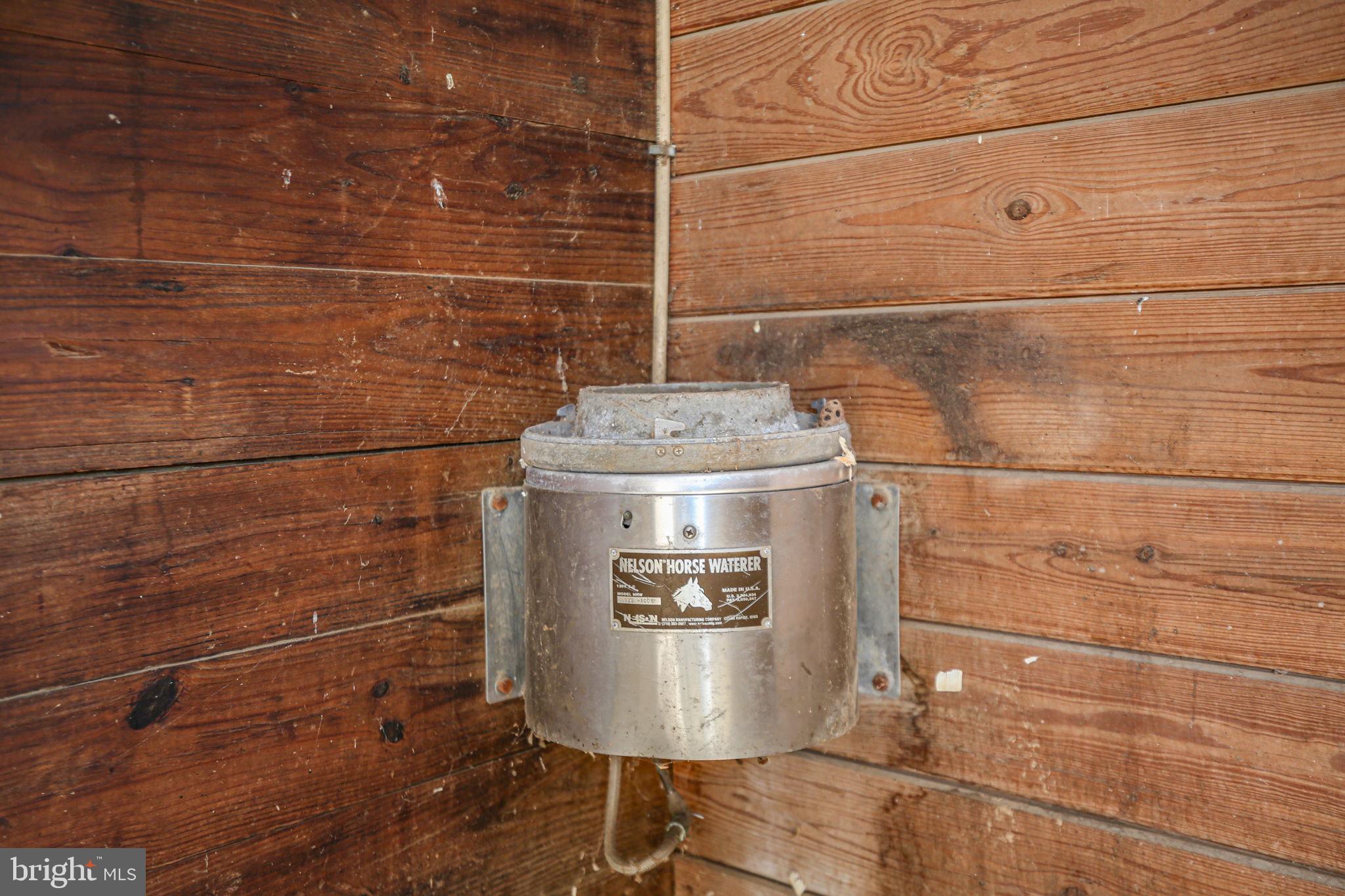 DEEPWOOD ESTATES - Residential