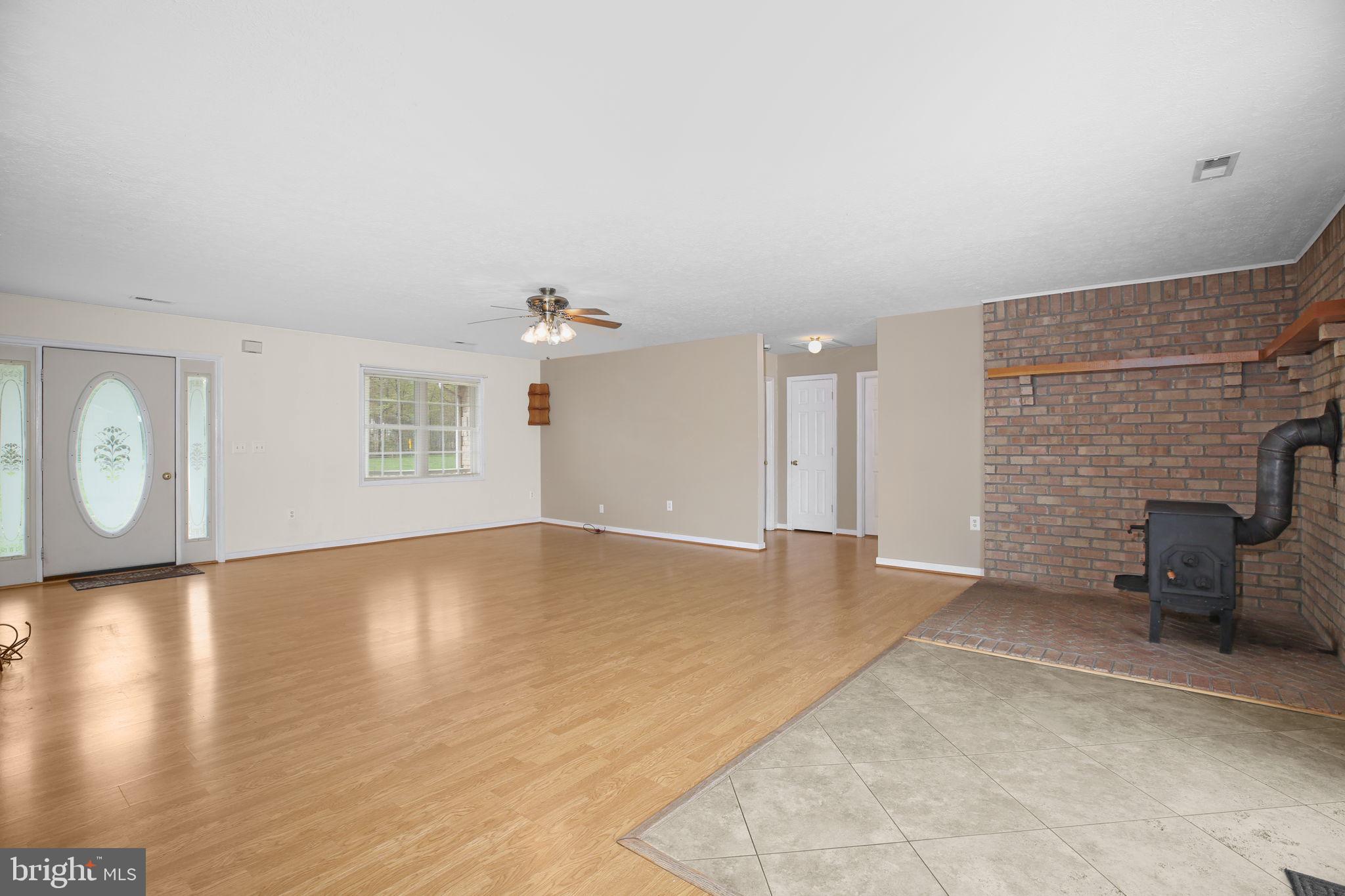 DEEPWOOD ESTATES - Residential