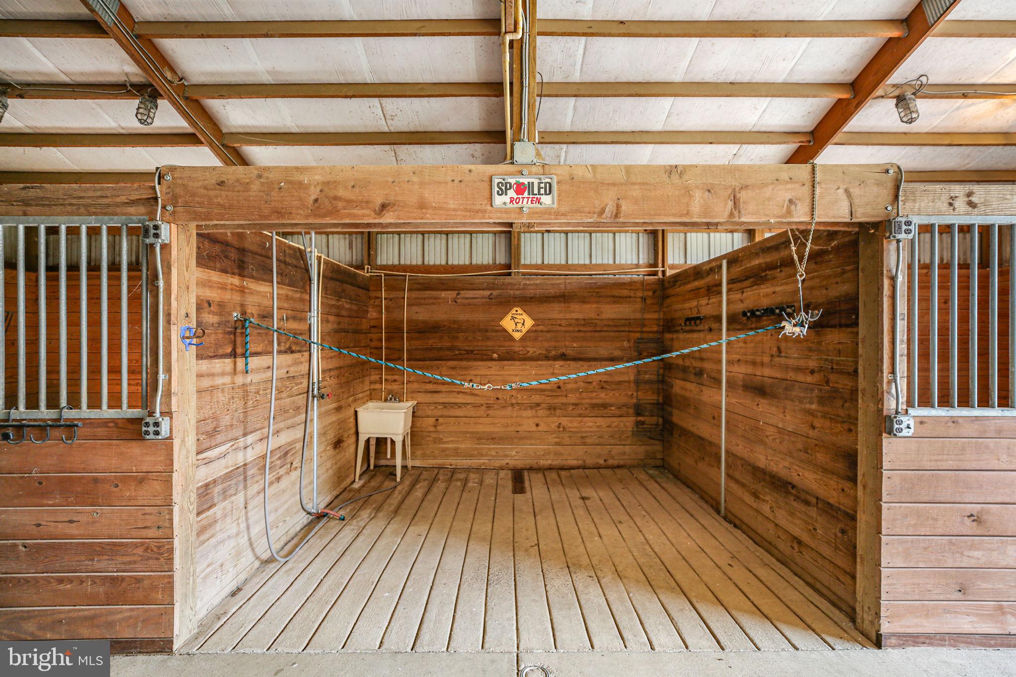 DEEPWOOD ESTATES - Residential