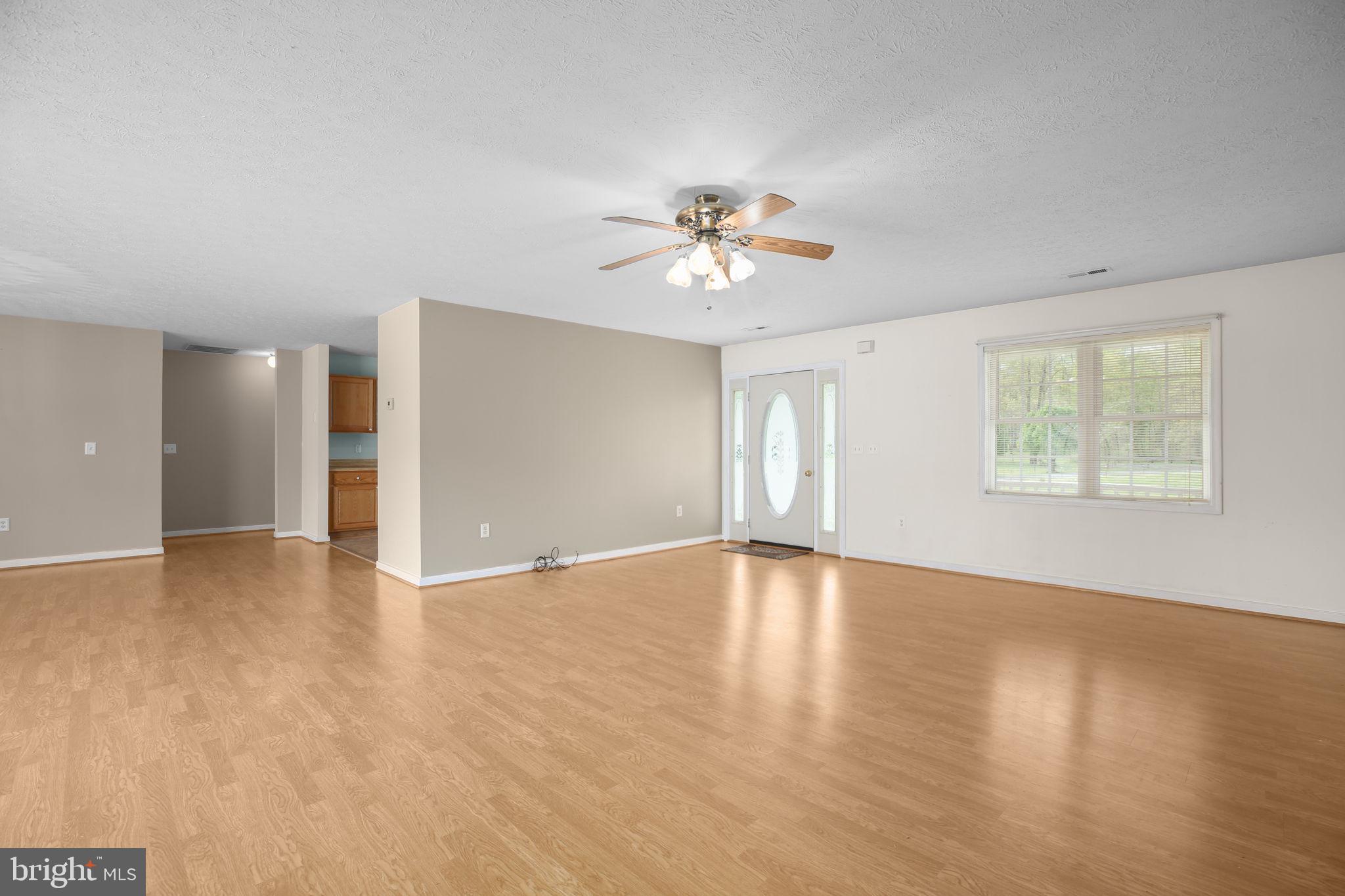 DEEPWOOD ESTATES - Residential