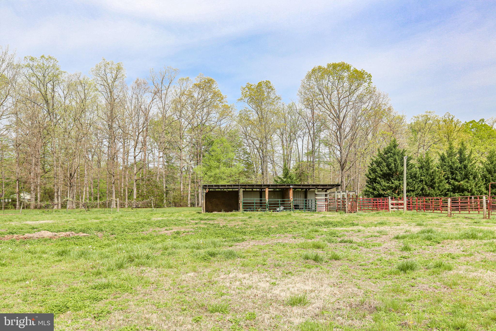 DEEPWOOD ESTATES - Residential