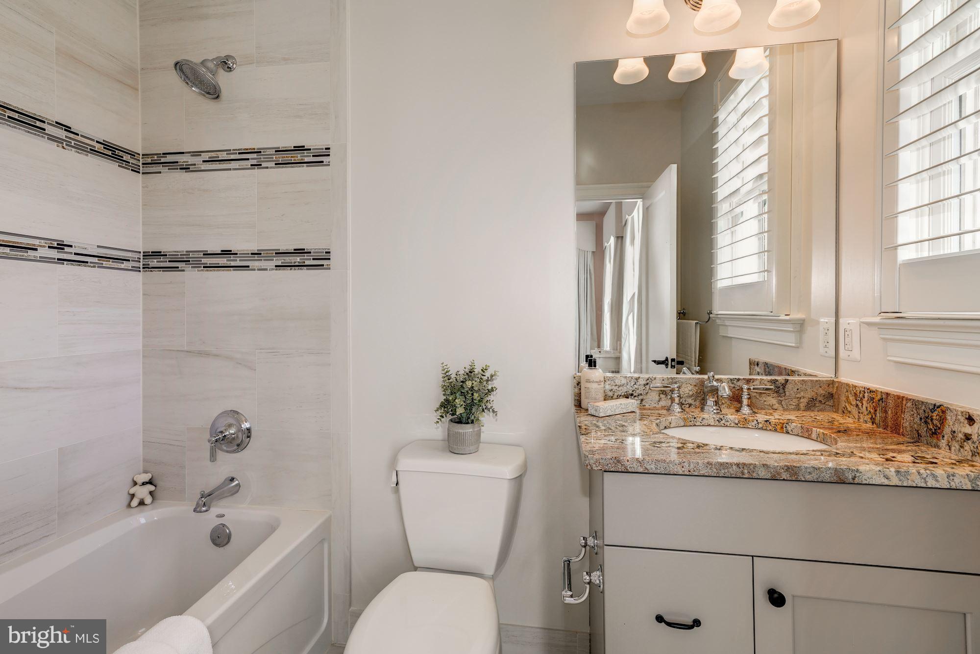 BERKSHIRE OAKWOOD - Residential