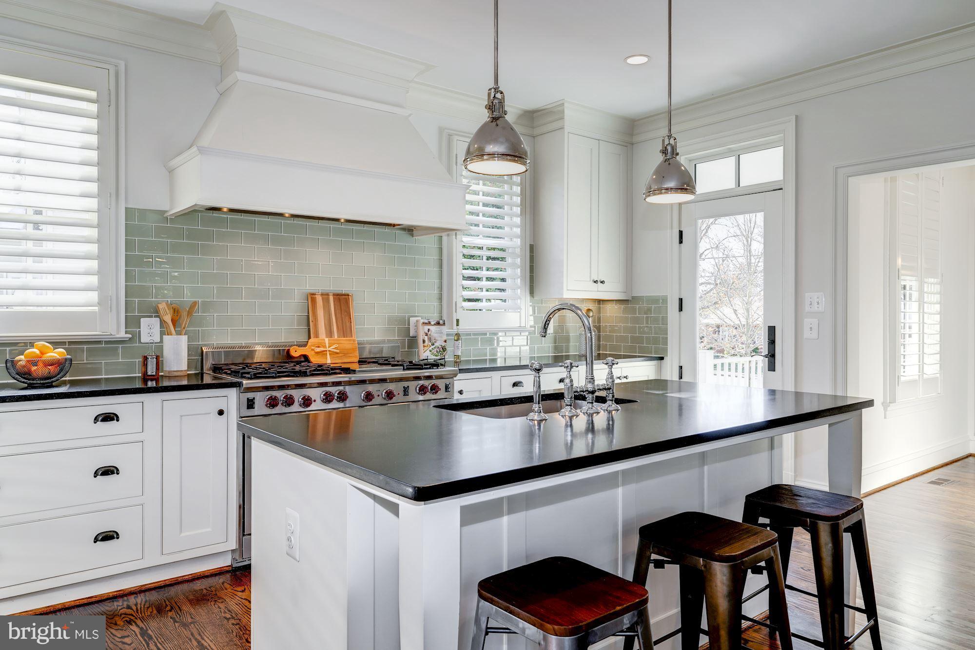 BERKSHIRE OAKWOOD - Residential