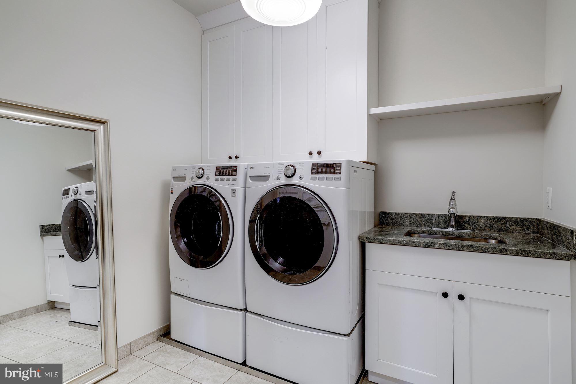 BERKSHIRE OAKWOOD - Residential