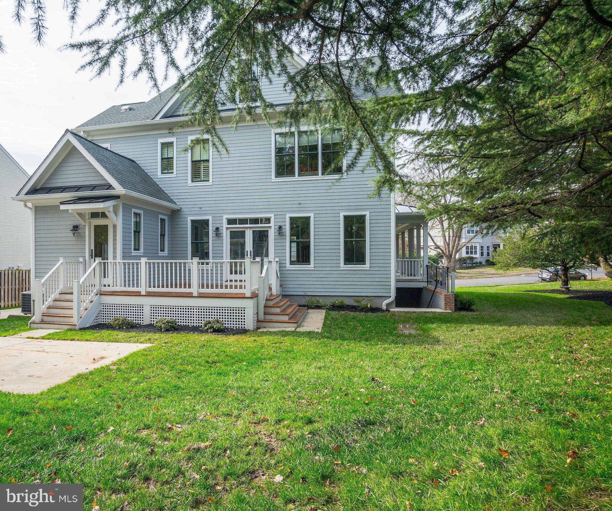 BERKSHIRE OAKWOOD - Residential