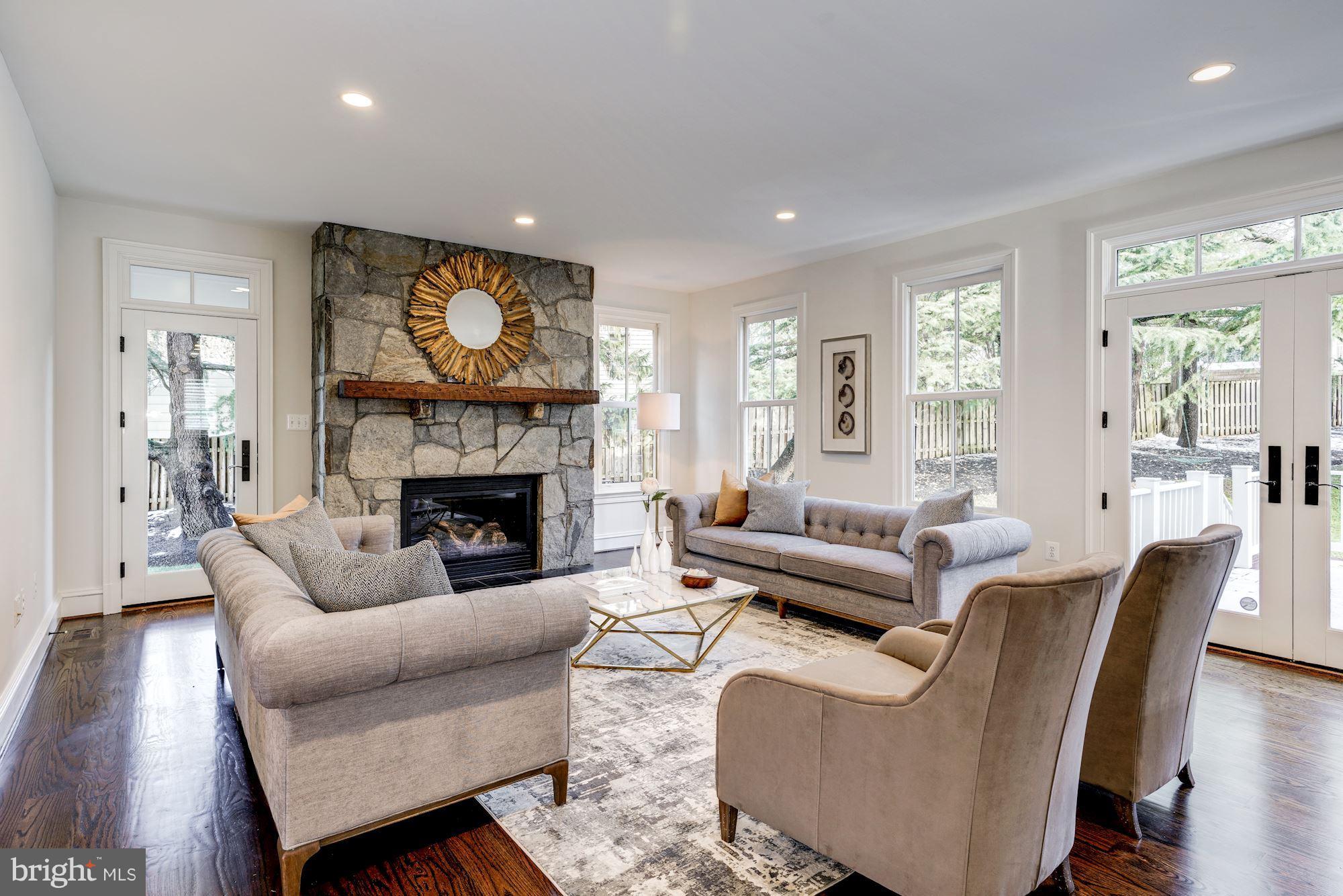 BERKSHIRE OAKWOOD - Residential