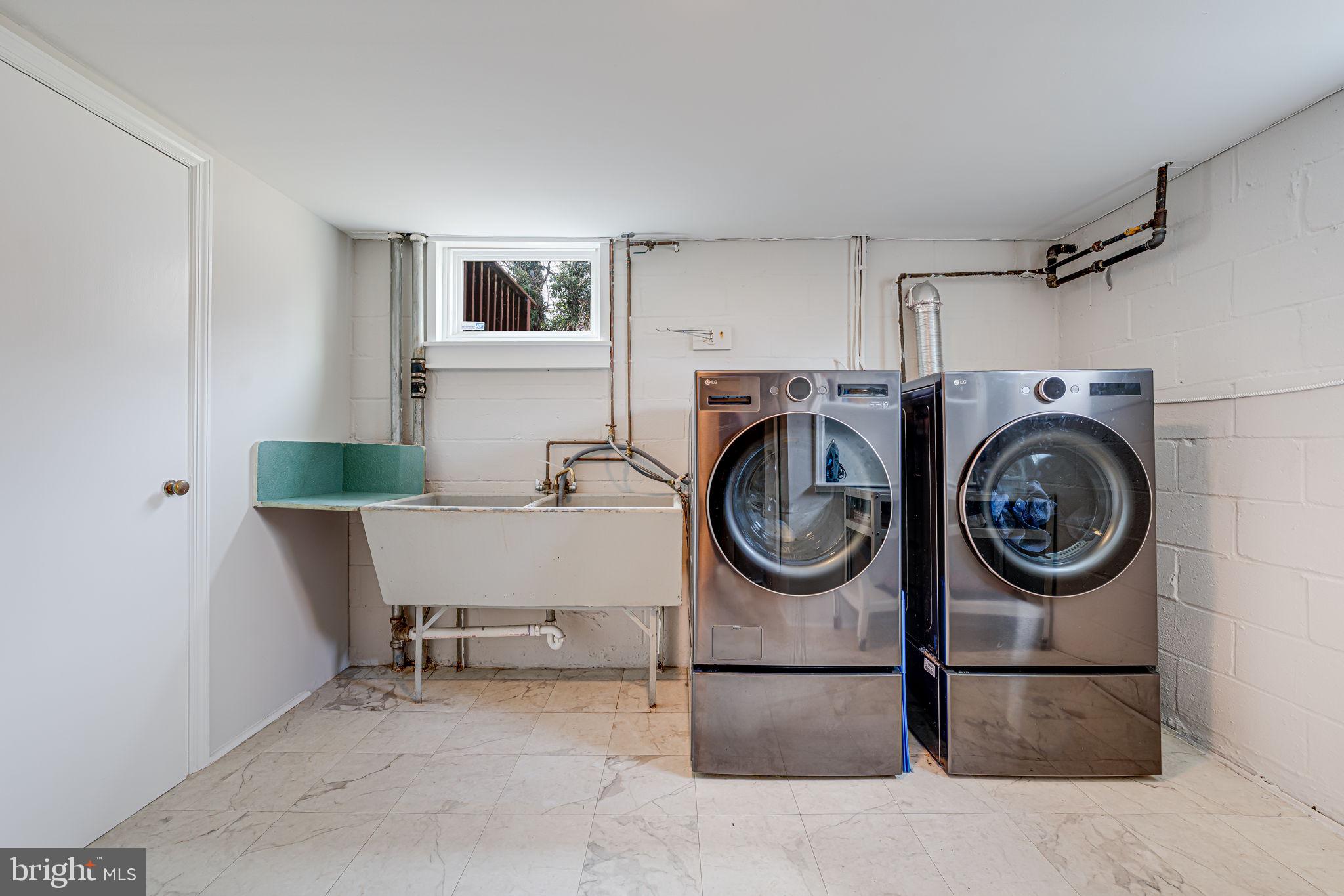 DALECREST - Residential