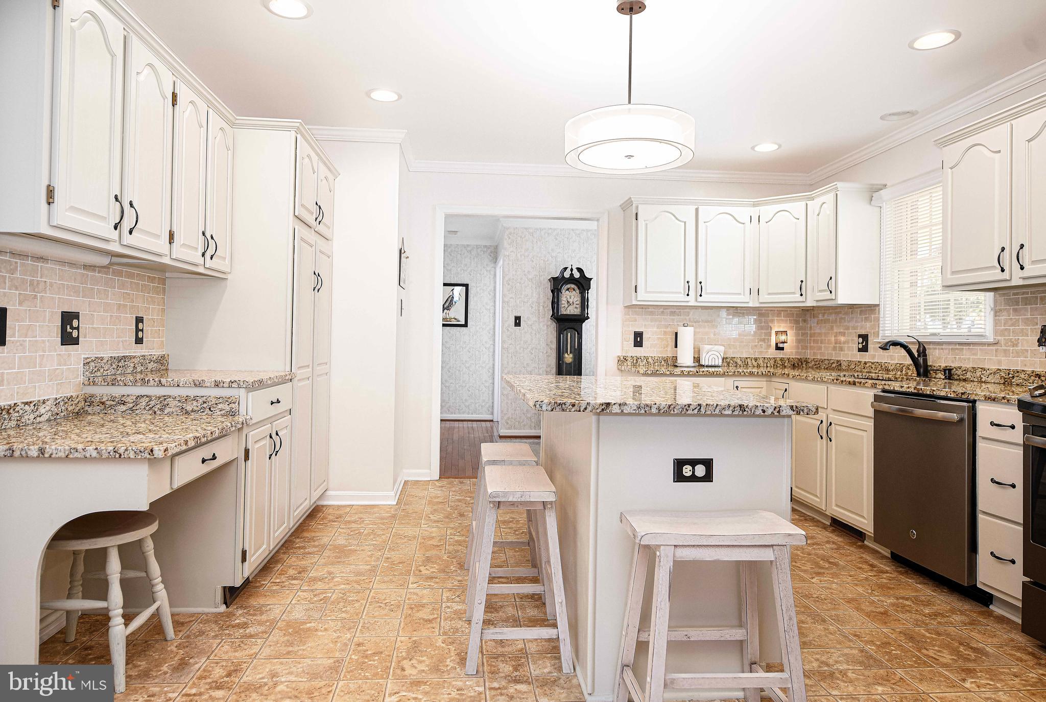 FOREST LAKES - Residential