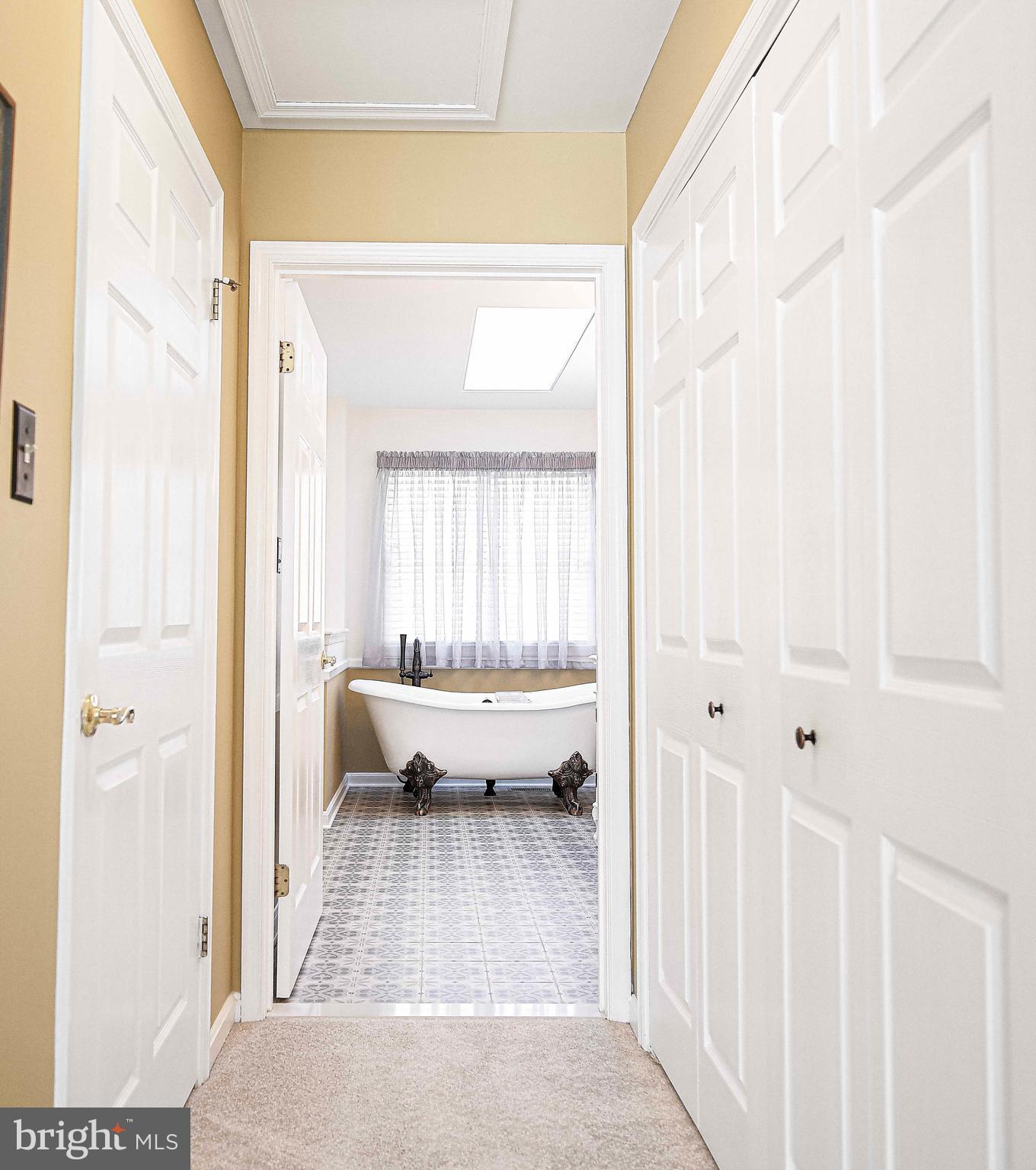 FOREST LAKES - Residential