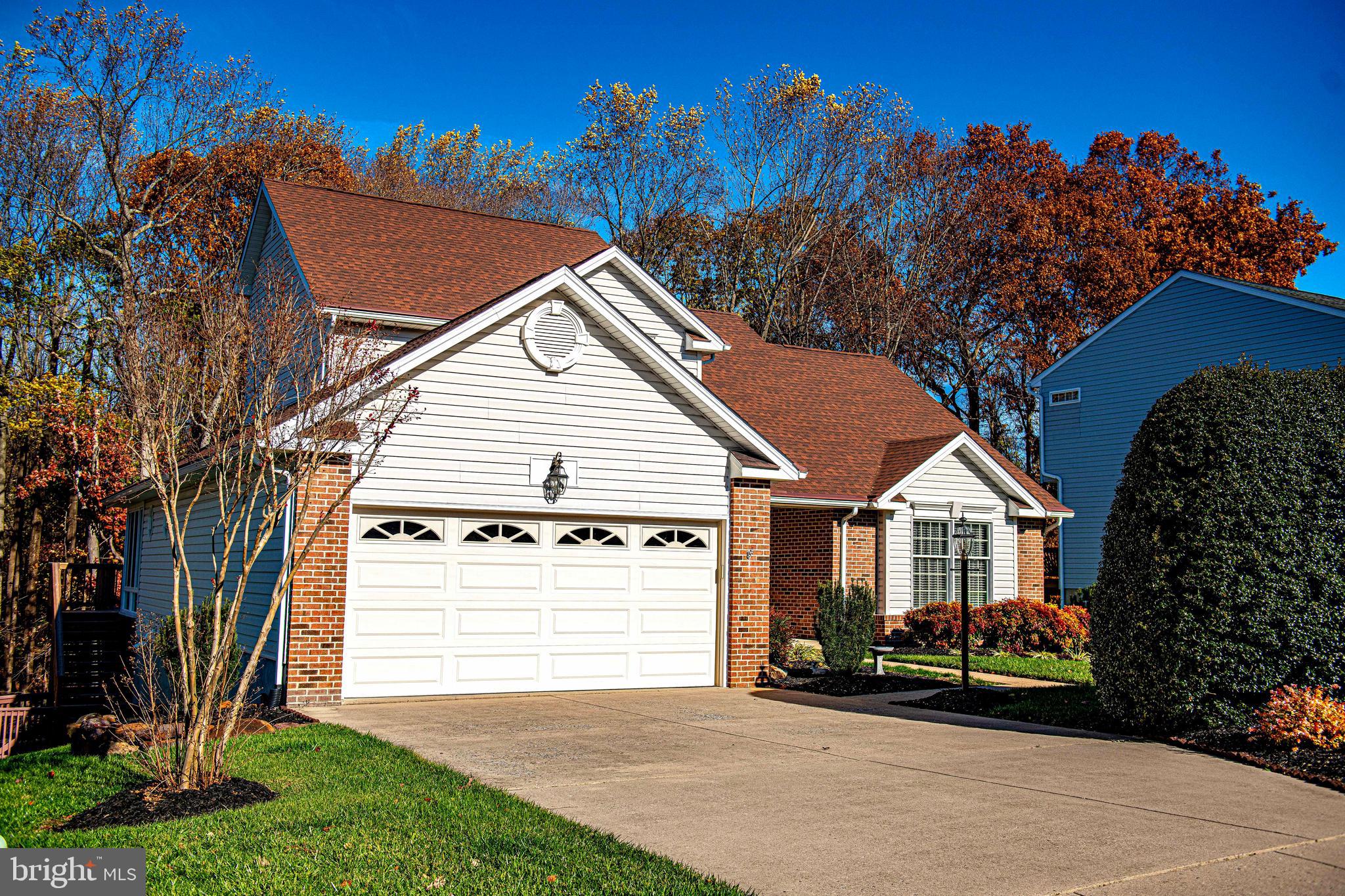 FOREST LAKES - Residential