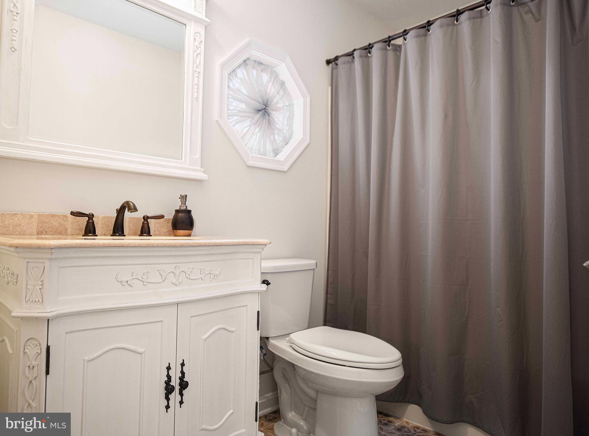 FOREST LAKES - Residential