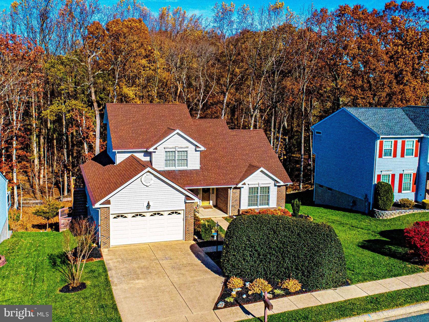 FOREST LAKES - Residential