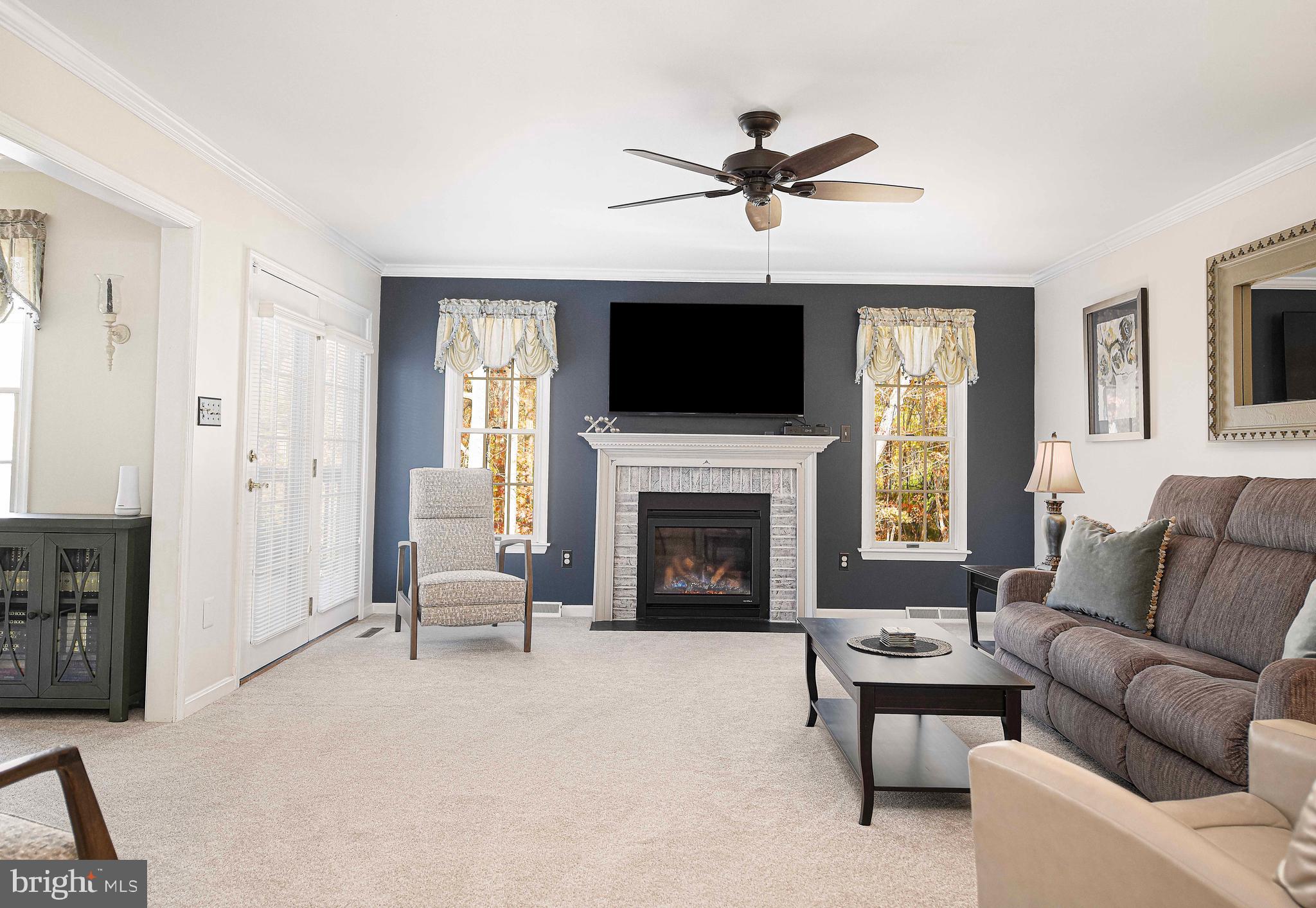 FOREST LAKES - Residential