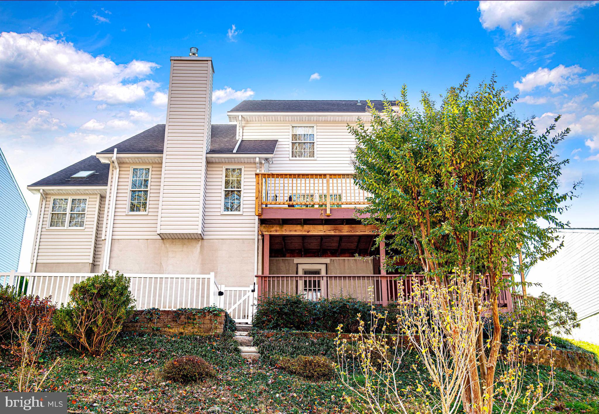 FOREST LAKES - Residential