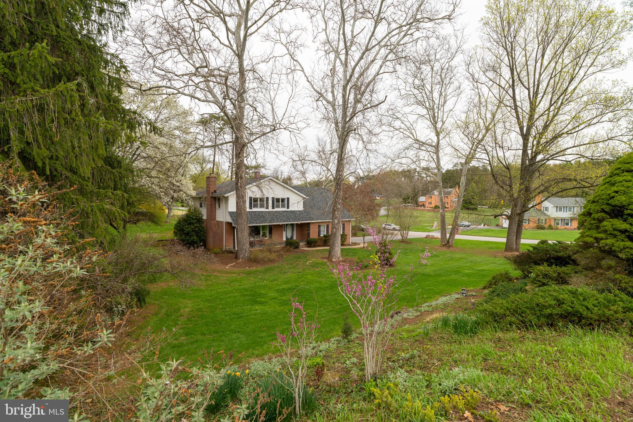 VALLEY GARTH - Residential