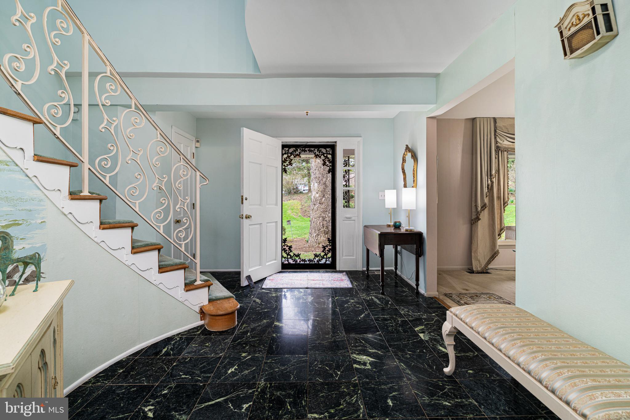 VALLEY GARTH - Residential