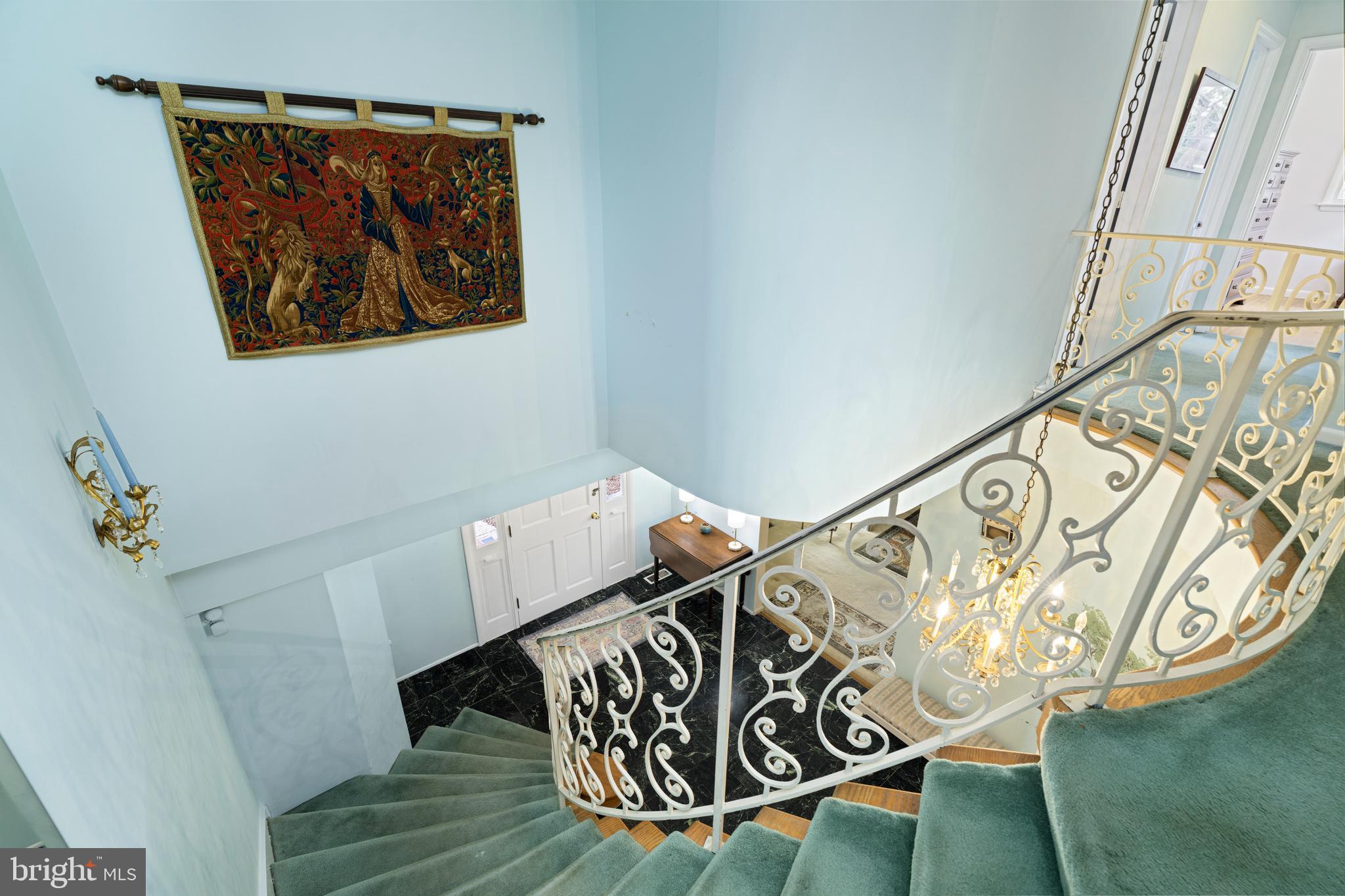 VALLEY GARTH - Residential