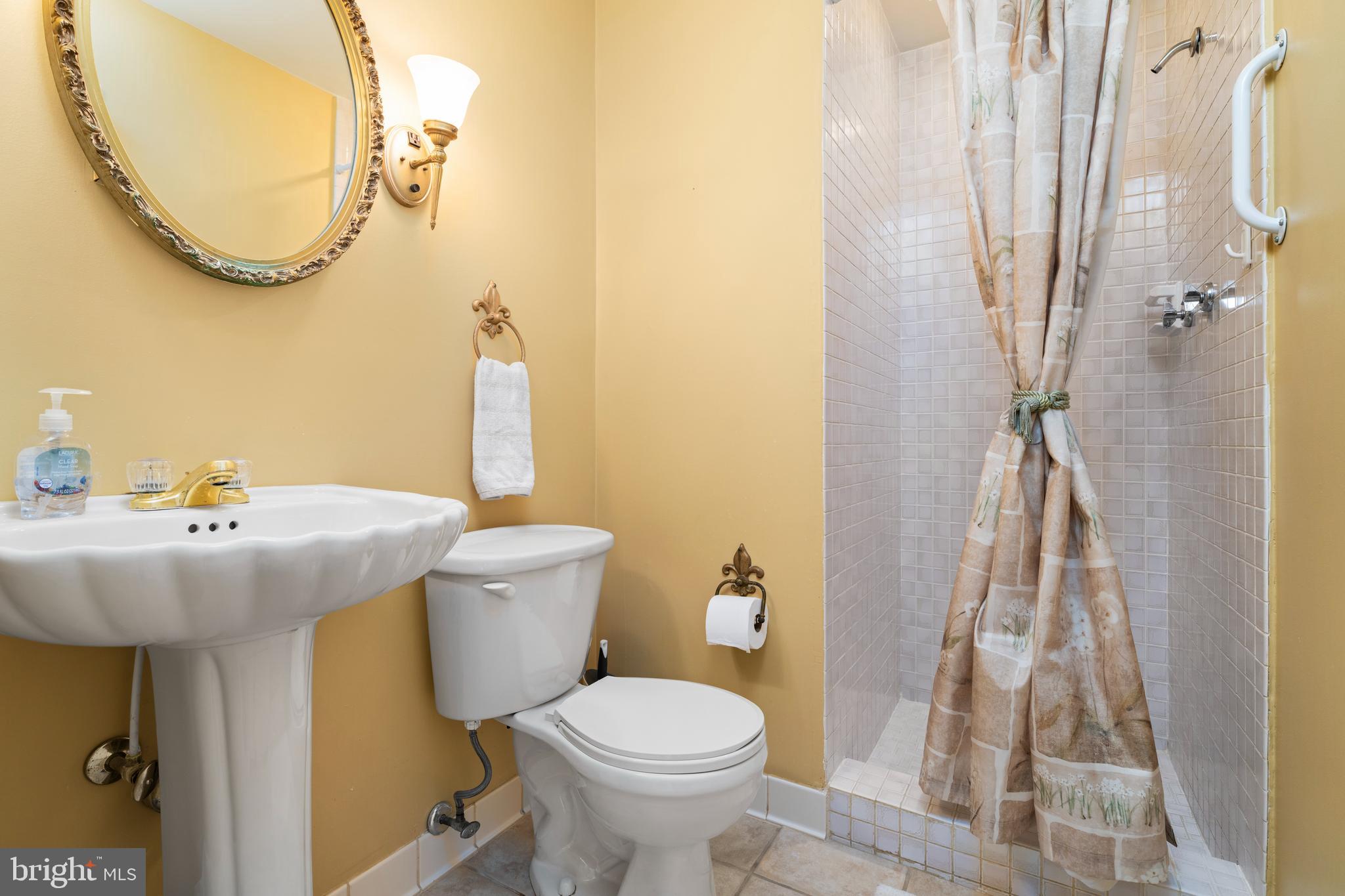 VALLEY GARTH - Residential